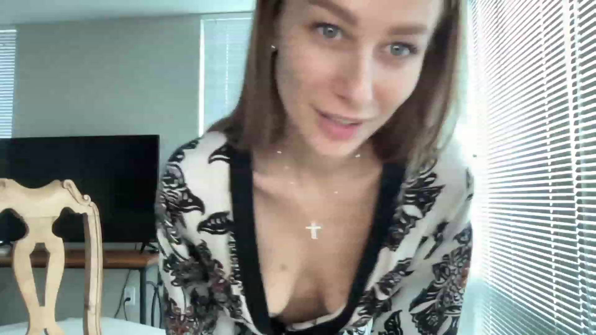 Gallery image thumbnail from Mia118's myfreecams stream on, 08/15/2023, 22:30 image 16 of 20