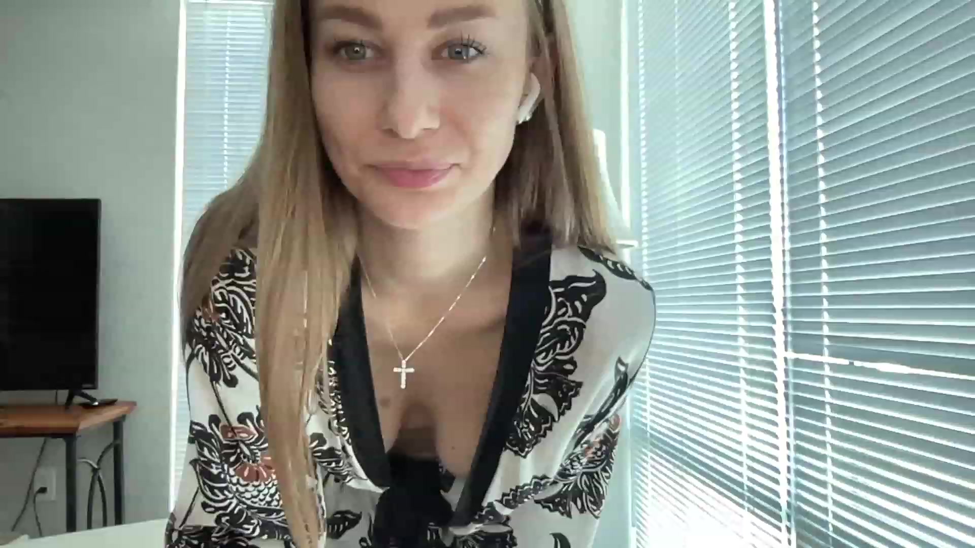 Gallery image thumbnail from Mia118's myfreecams stream on, 08/18/2023, 18:18 image 14 of 20