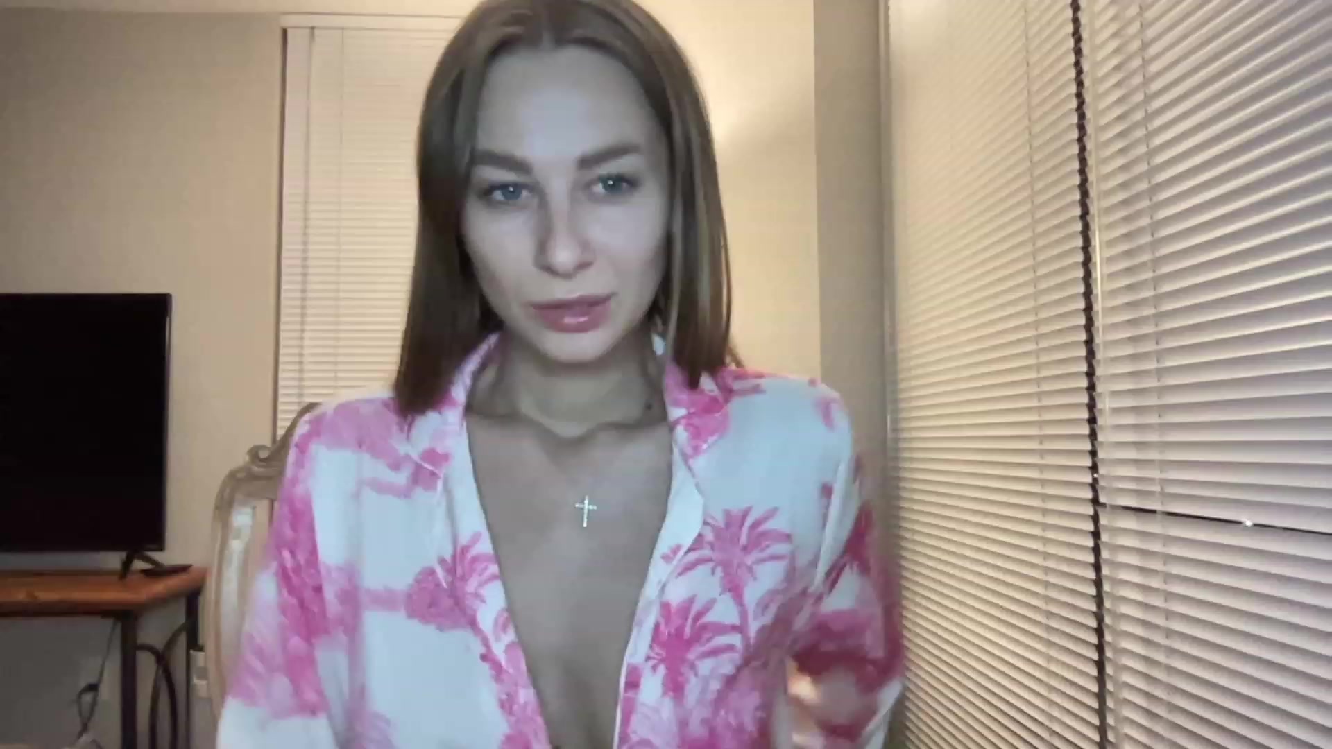 Gallery image thumbnail from Mia118's myfreecams stream on, 08/19/2023, 02:39 image 2 of 20