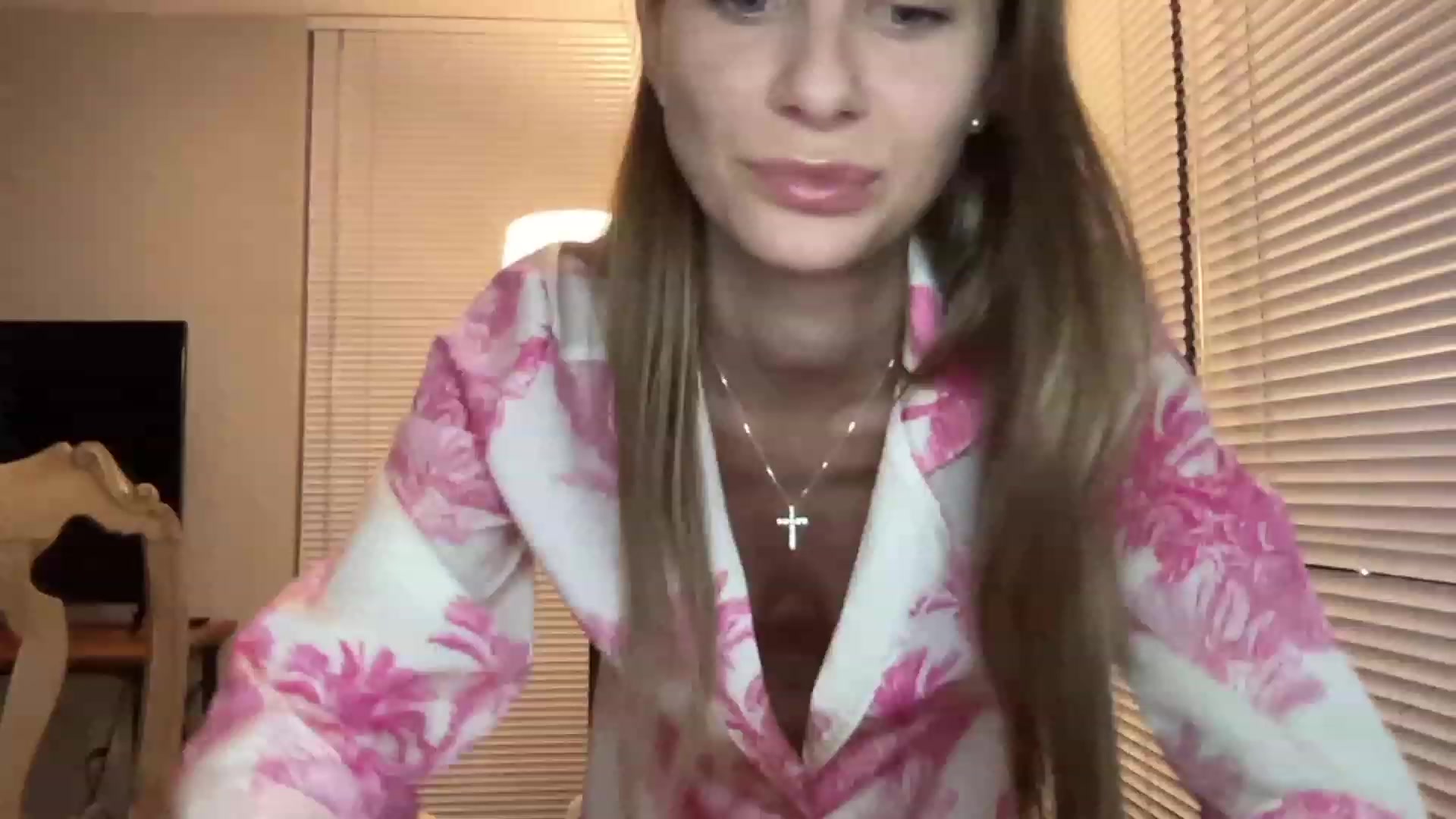 Gallery image thumbnail from Mia118's myfreecams stream on, 08/19/2023, 02:39 image 9 of 20
