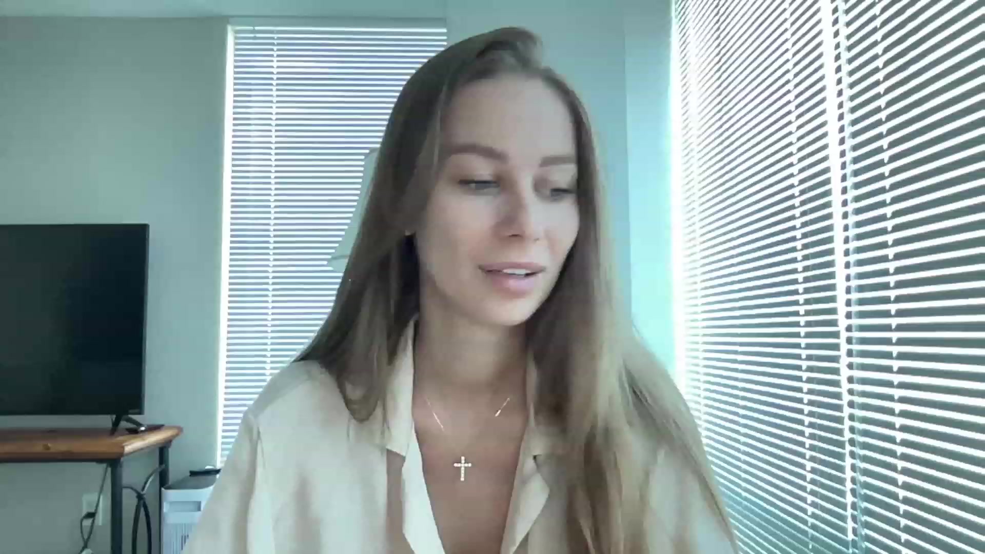 Gallery image thumbnail from Mia118's myfreecams stream on, 08/20/2023, 18:22 image 2 of 20