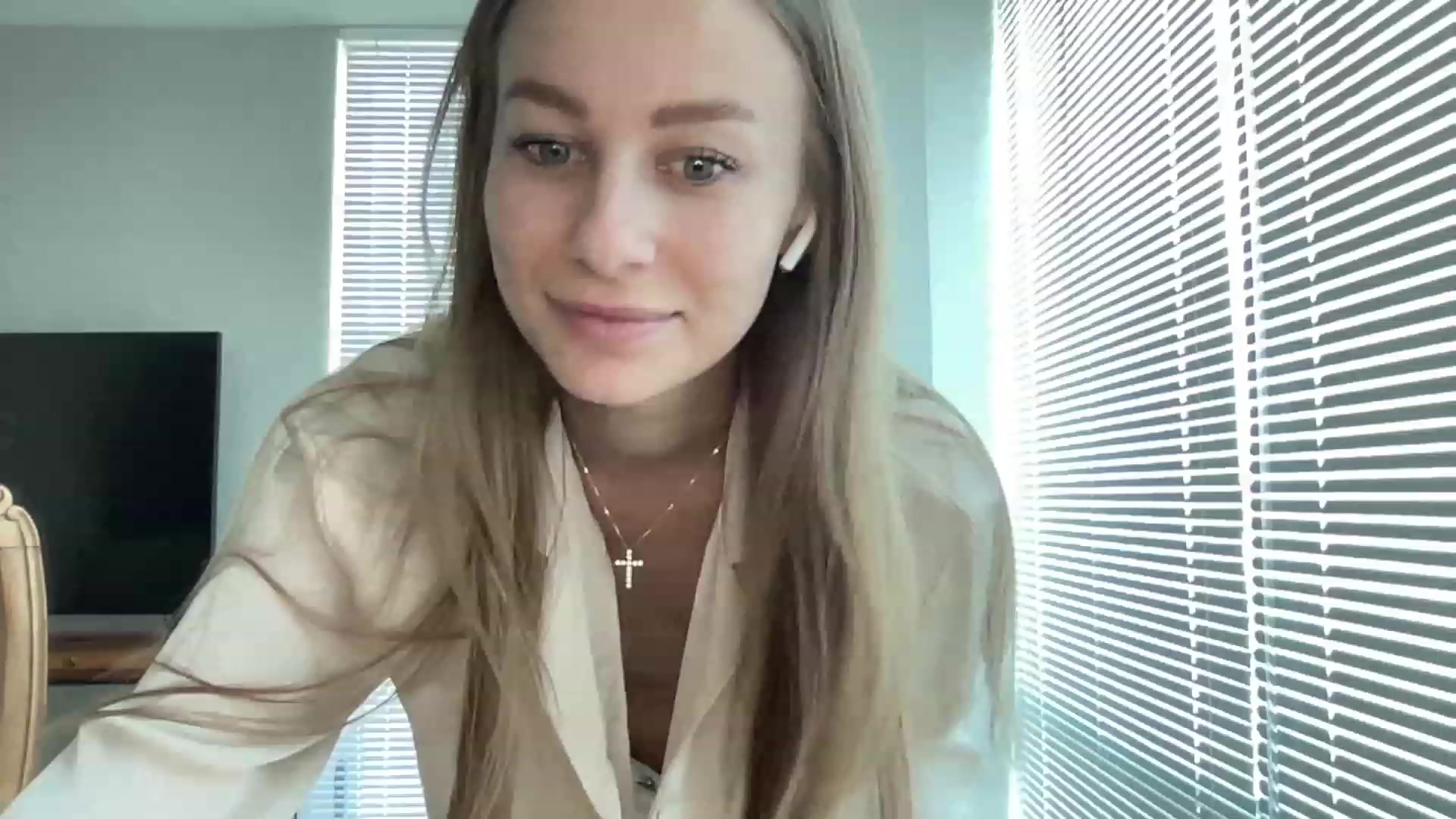 Gallery image thumbnail from Mia118's myfreecams stream on, 08/20/2023, 18:22 image 4 of 20
