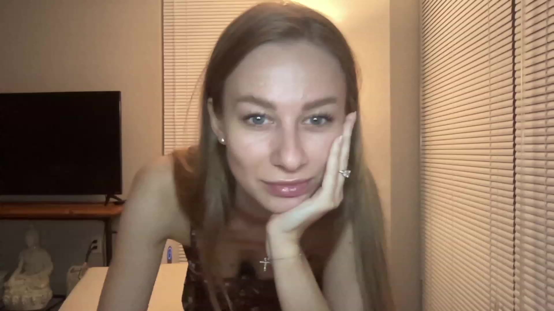 Gallery image thumbnail from Mia118's myfreecams stream on, 08/30/2023, 02:08 image 12 of 20
