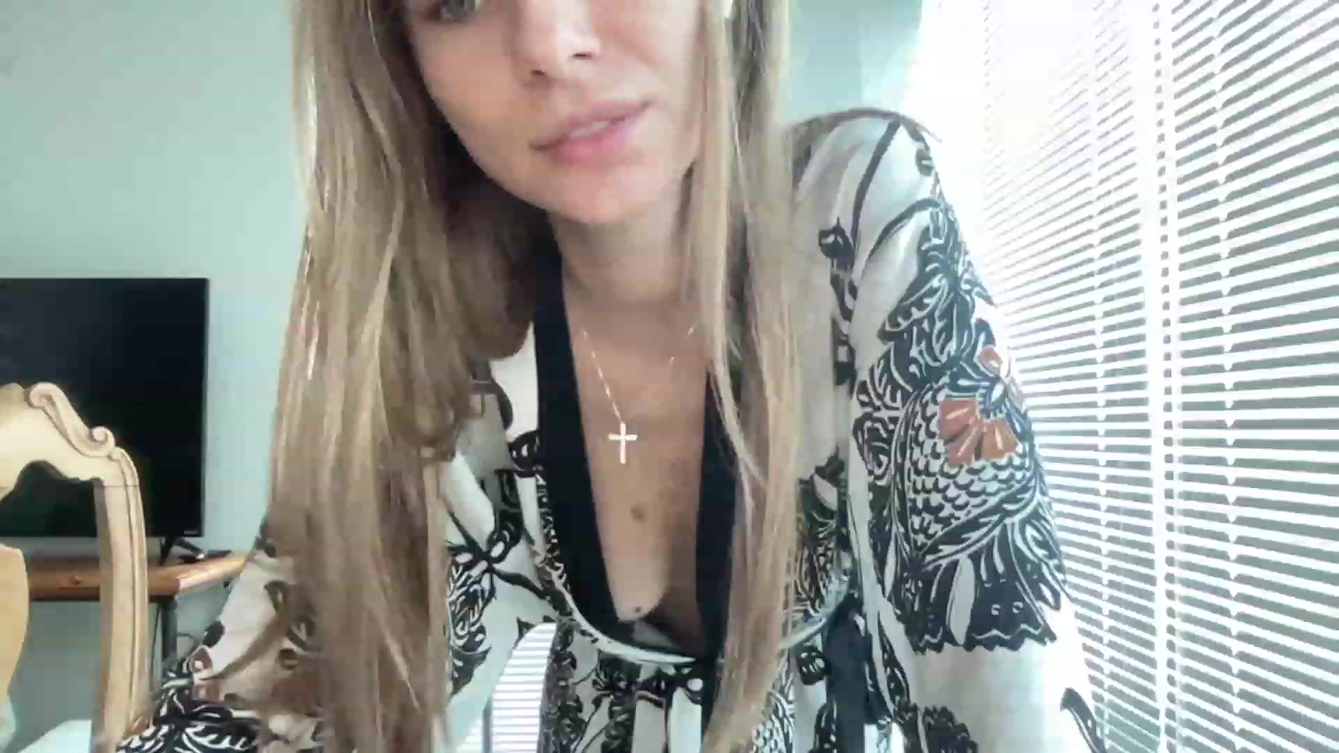 Gallery image thumbnail from Mia118's myfreecams stream on, 09/09/2023, 19:26 image 4 of 20