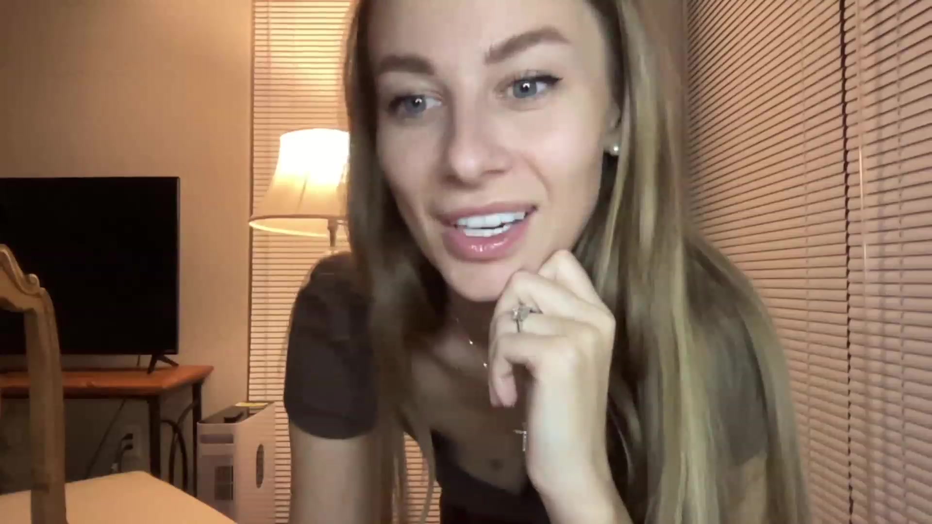 Gallery image thumbnail from Mia118's myfreecams stream on, 09/19/2023, 07:16 image 18 of 20