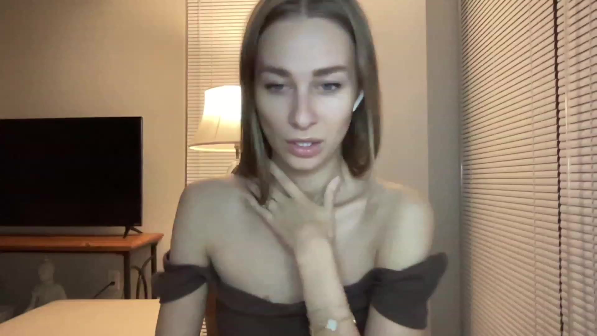 Gallery image thumbnail from Mia118's myfreecams stream on, 09/28/2023, 02:20 image 15 of 20