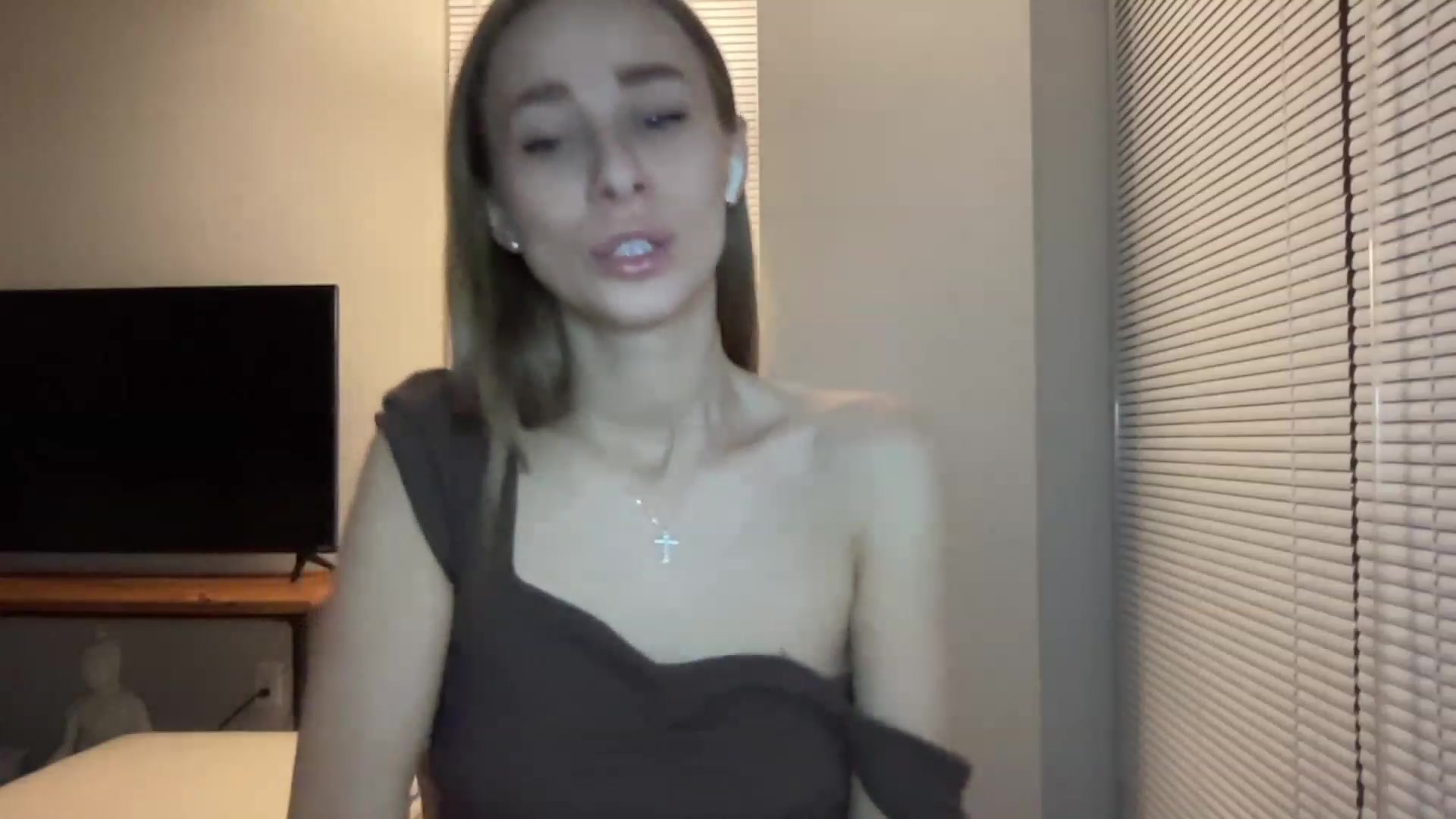 Gallery image thumbnail from Mia118's myfreecams stream on, 09/28/2023, 02:23 image 6 of 20