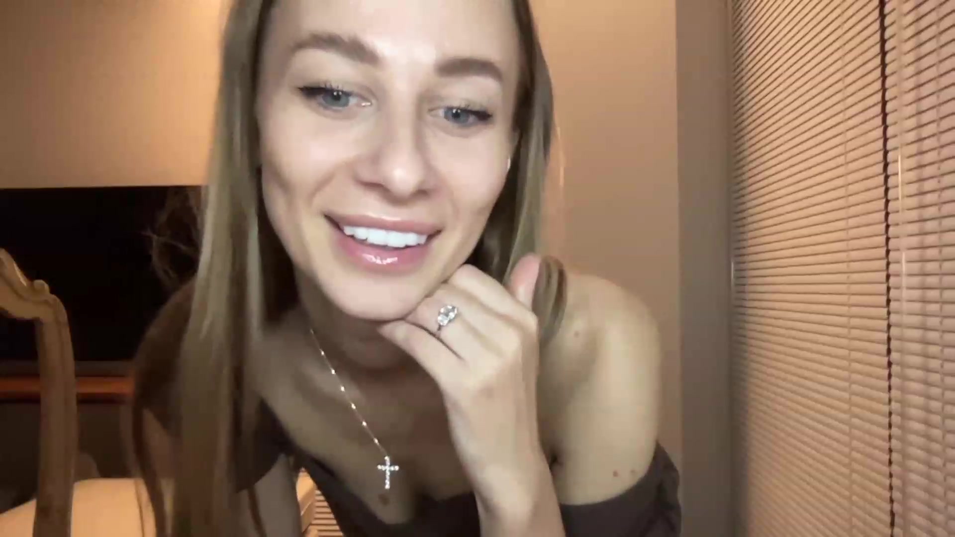 Gallery image thumbnail from Mia118's myfreecams stream on, 09/28/2023, 02:23 image 7 of 20
