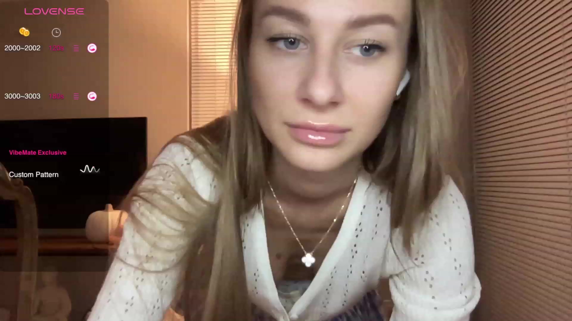 Gallery image thumbnail from Mia118's myfreecams stream on, 10/25/2023, 01:36 image 1 of 20