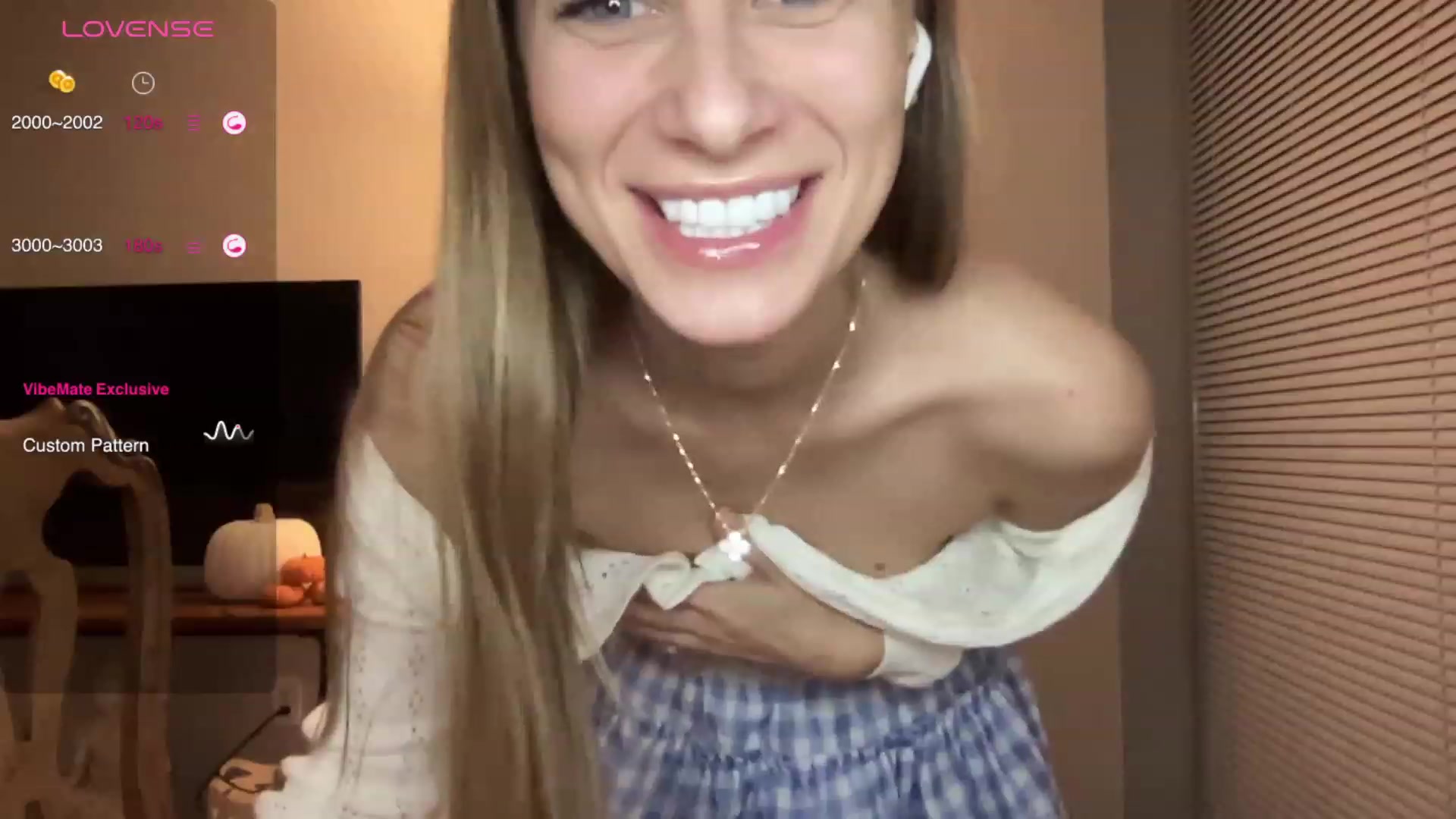 Gallery image thumbnail from Mia118's myfreecams stream on, 10/25/2023, 01:36 image 12 of 20