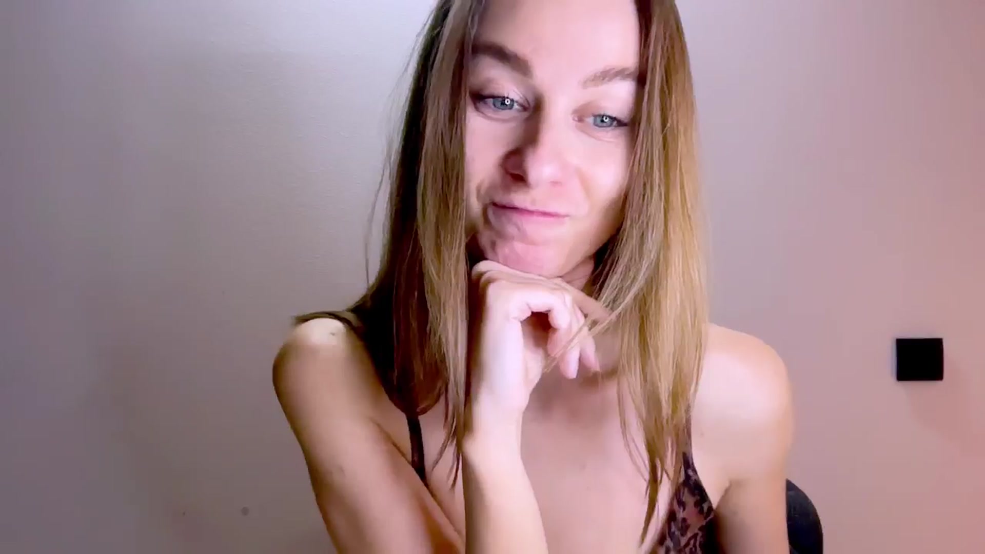 Gallery image thumbnail from Mia118's myfreecams stream on, 03/26/2025, 18:59 image 12 of 20