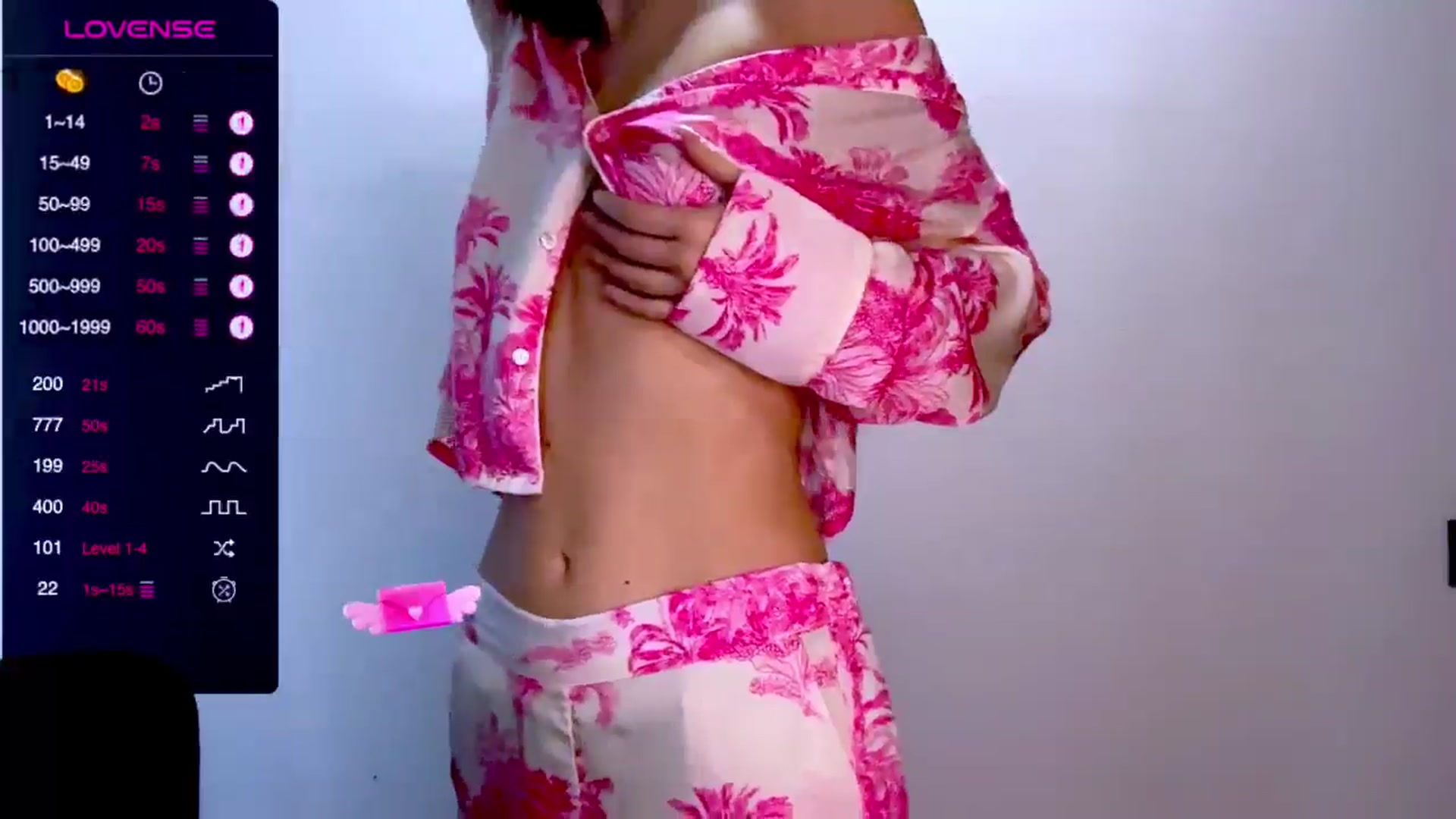 Gallery image thumbnail from Mia118's myfreecams stream on, 05/25/2025, 13:42 image 14 of 20