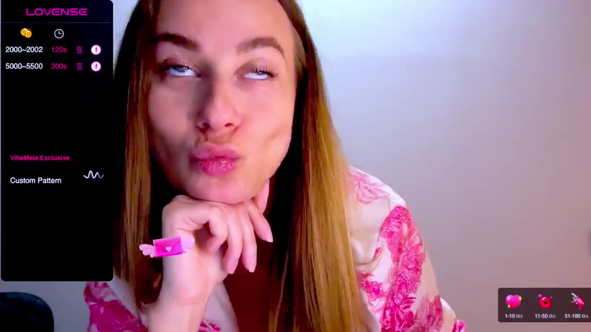 Gallery image thumbnail from Mia118's myfreecams stream on, 06/15/2025, 12:22 image 14 of 20