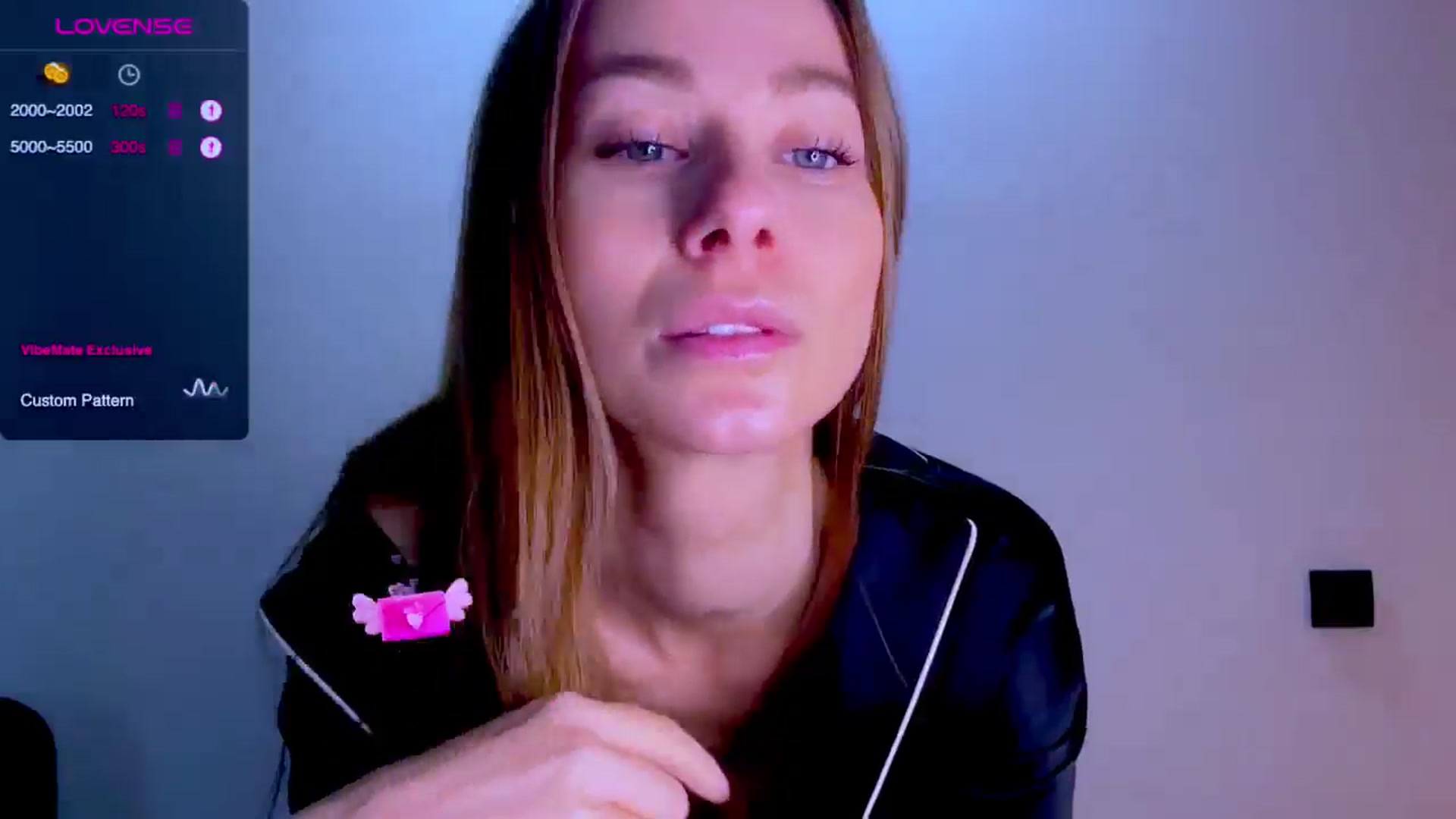 Gallery image thumbnail from Mia118's myfreecams stream on, 12/22/2025, 12:31 image 3 of 20