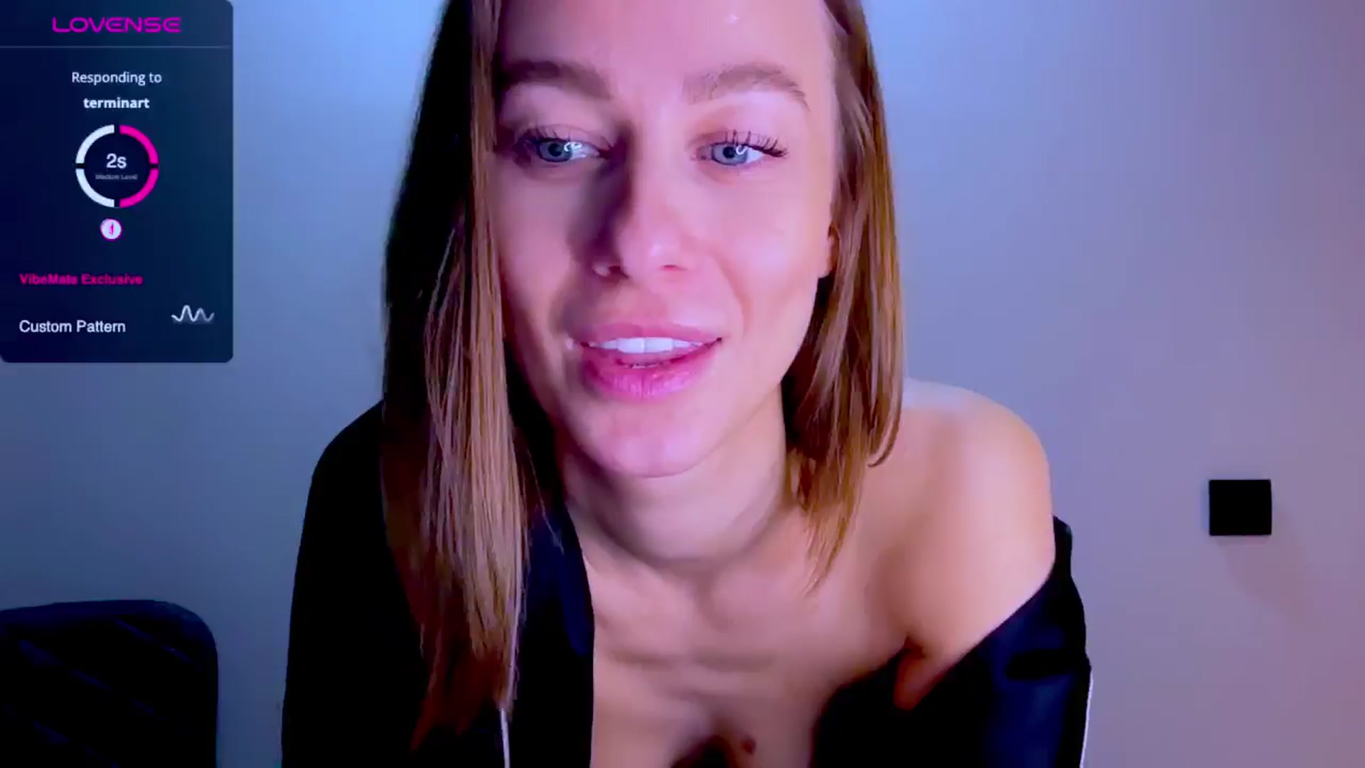 Gallery image thumbnail from Mia118's myfreecams stream on, 12/26/2025, 19:17 image 9 of 20