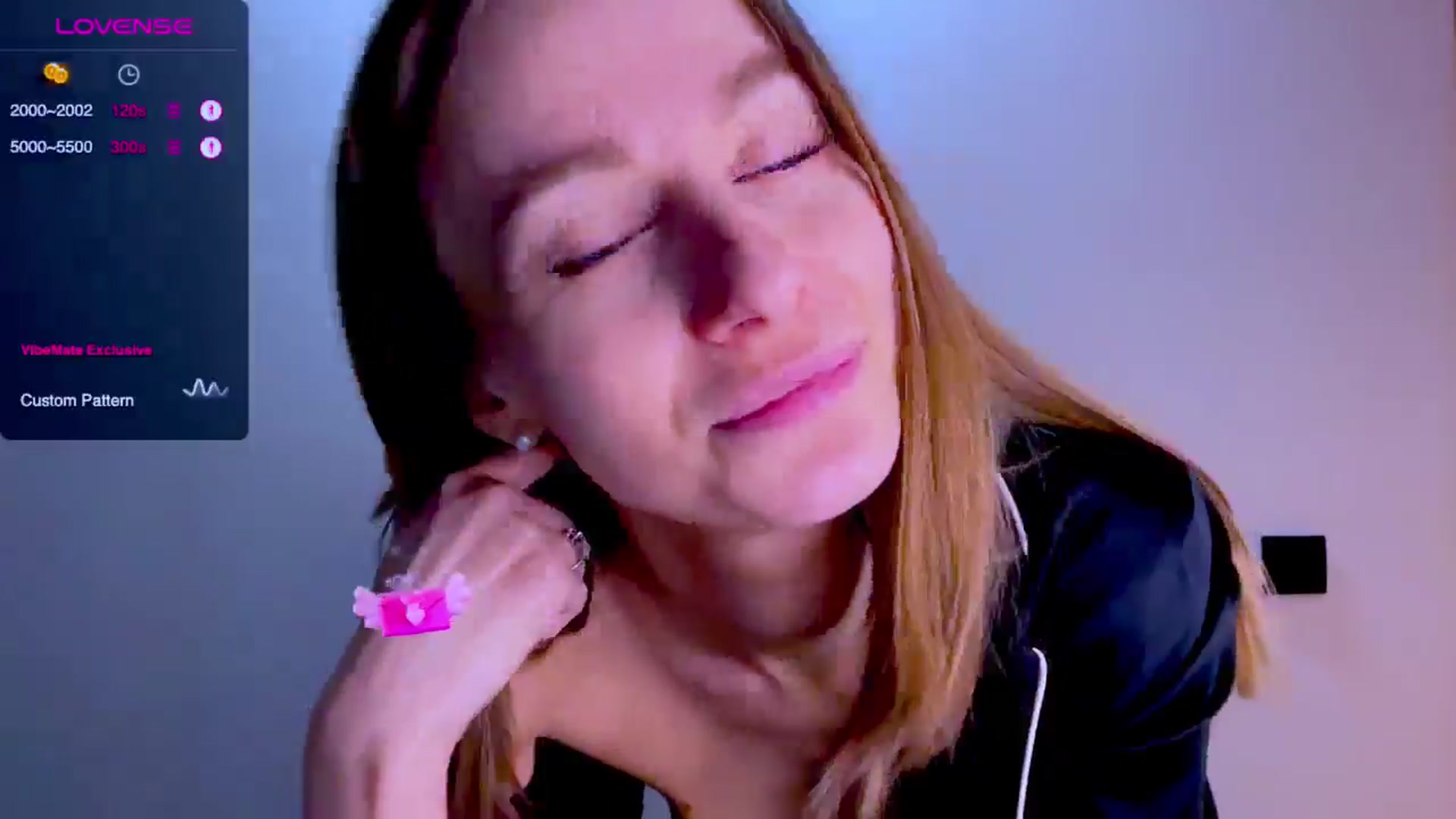 Gallery image thumbnail from Mia118's myfreecams stream on, 01/01/2026, 19:08 image 12 of 20