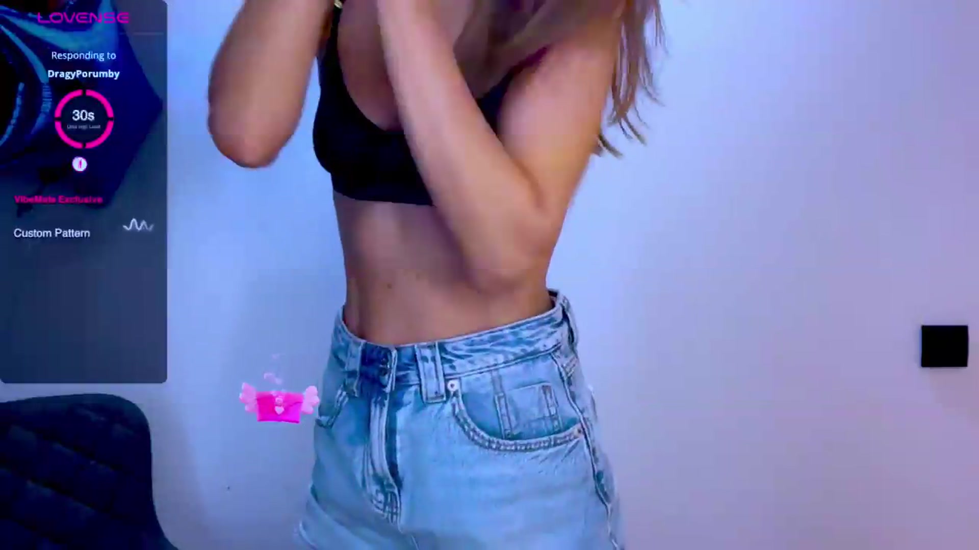 Gallery image thumbnail from Mia118's myfreecams stream on, 07/04/2026, 14:15 image 17 of 20