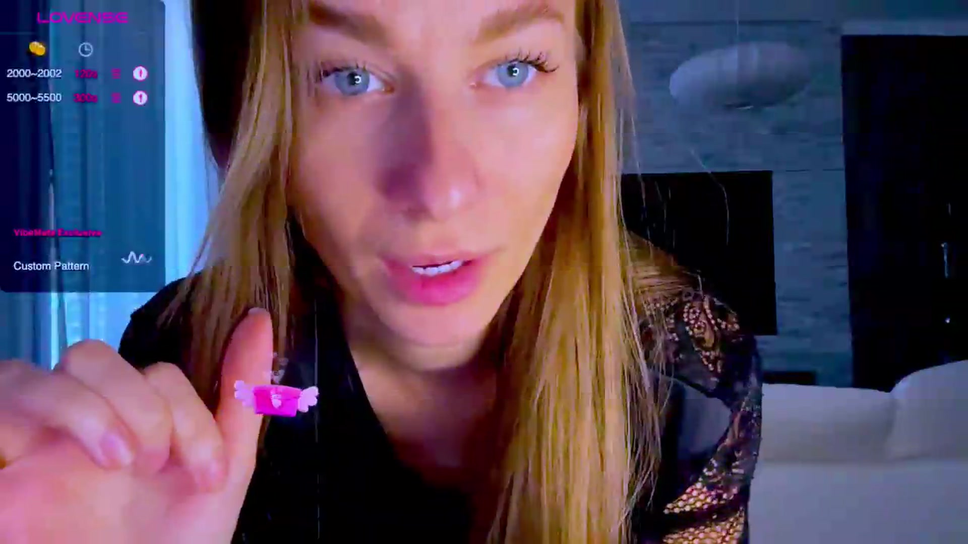 Gallery image thumbnail from Mia118's myfreecams stream on, 08/01/2026, 12:15 image 13 of 20