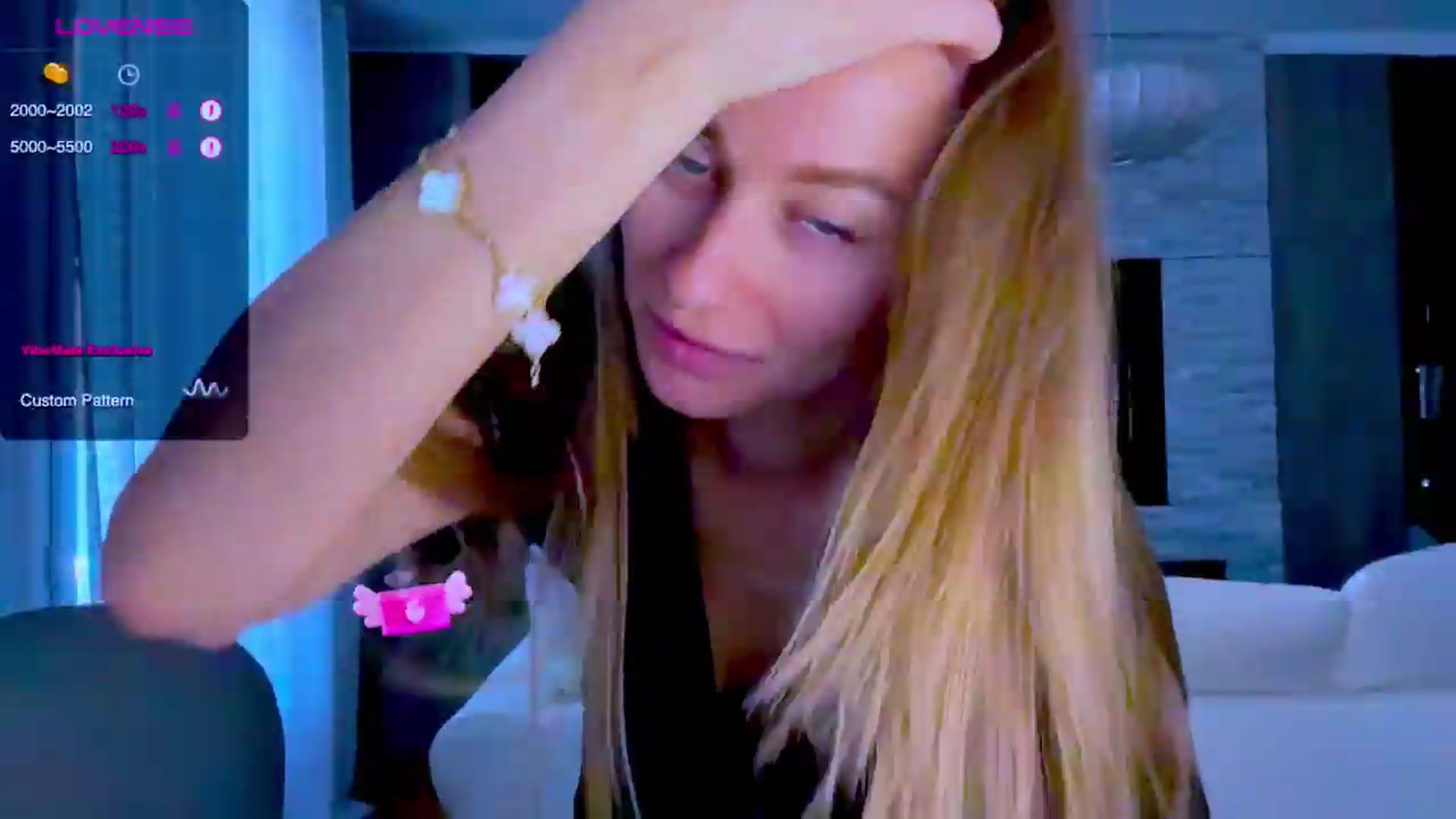 Gallery image thumbnail from Mia118's myfreecams stream on, 08/01/2026, 13:13 image 5 of 20