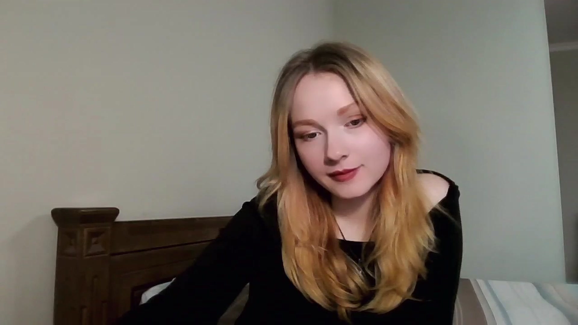 Gallery image thumbnail from MiaFox's myfreecams stream on, 03/24/2026, 15:00 image 12 of 20