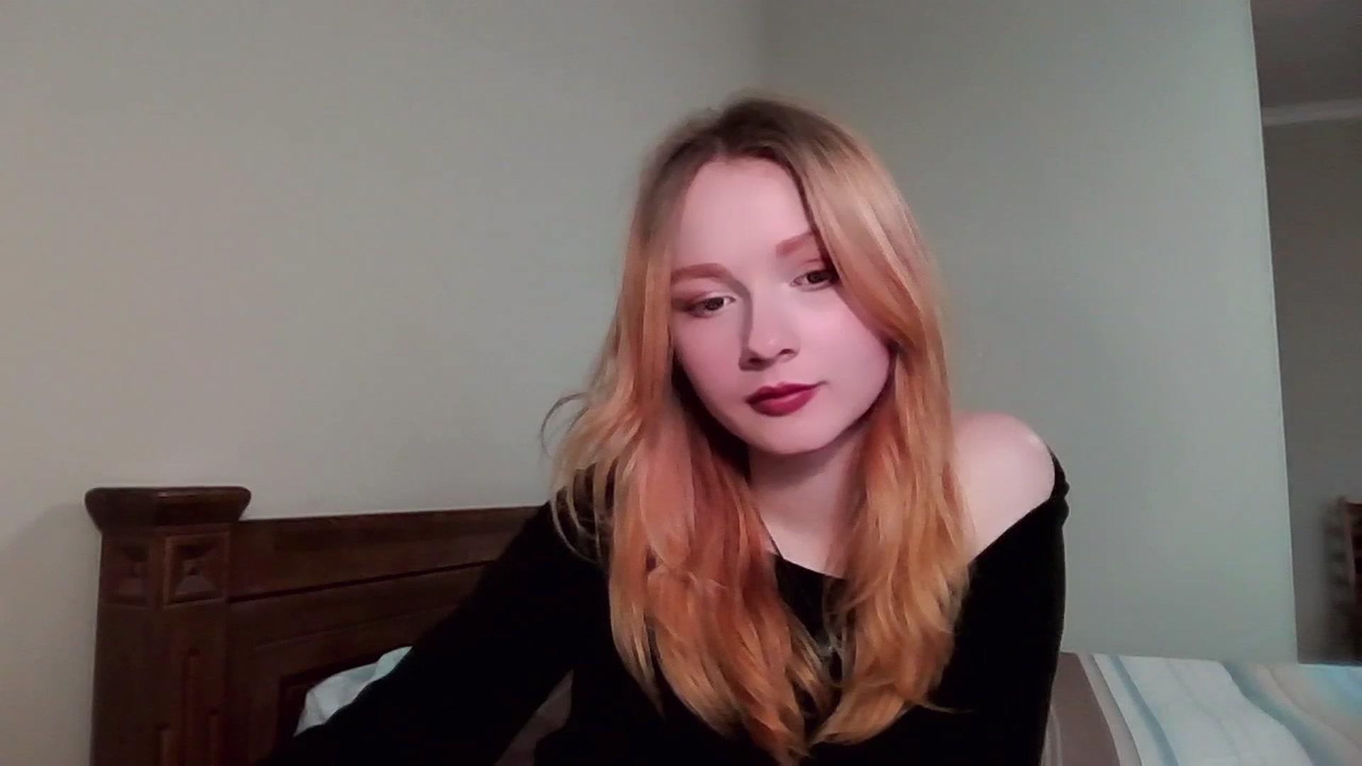 Gallery image thumbnail from MiaFox's myfreecams stream on, 03/24/2026, 15:00 image 16 of 20