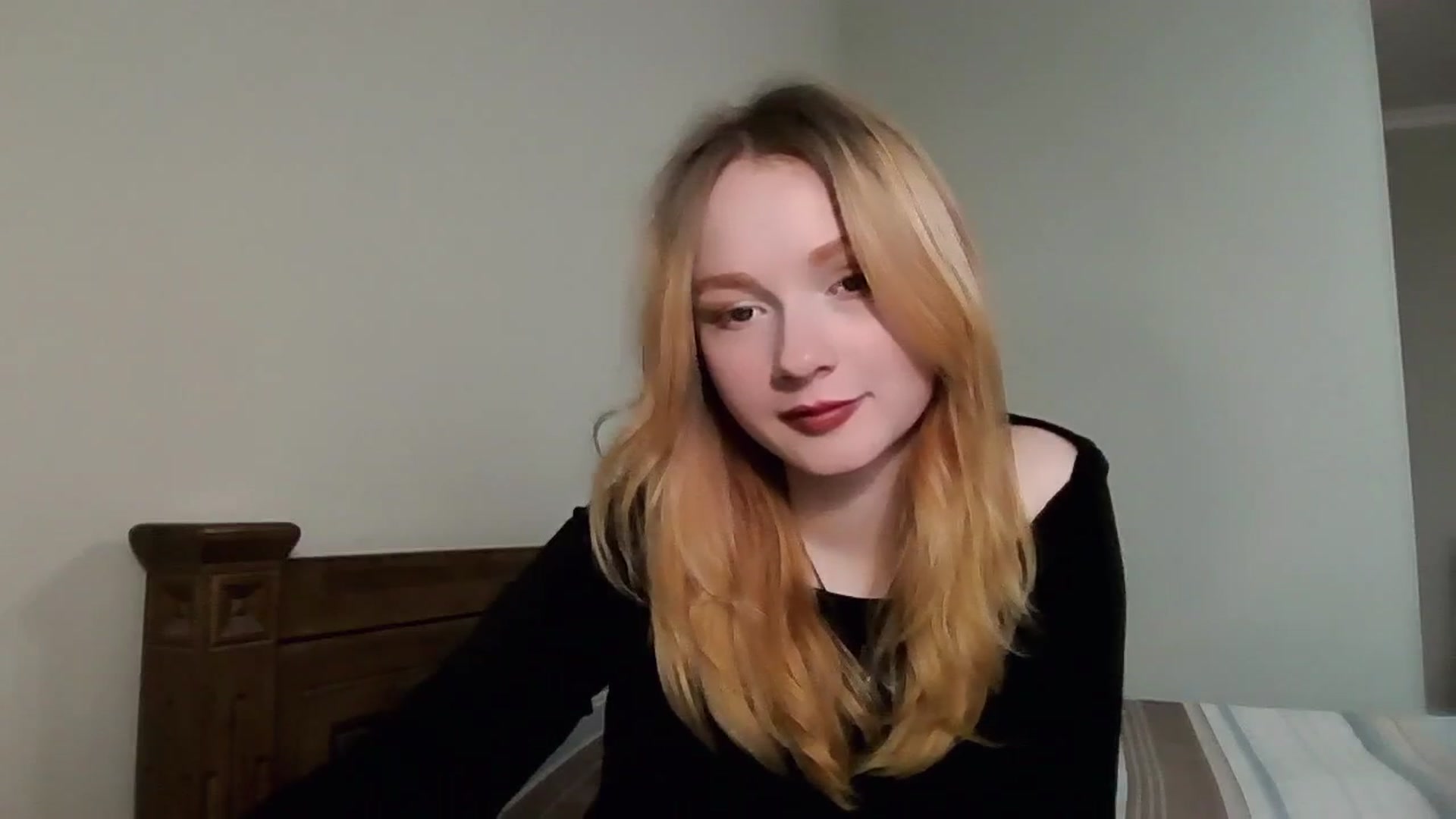 Gallery image thumbnail from MiaFox's myfreecams stream on, 03/24/2026, 15:00 image 11 of 20