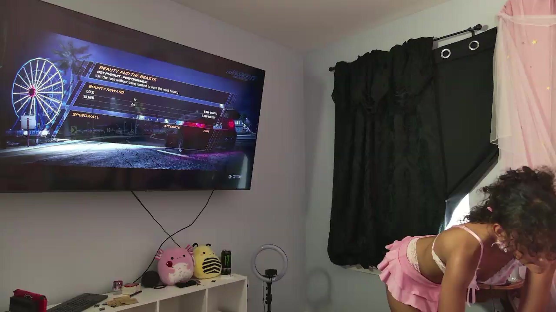 Gallery image thumbnail from MiaHart_'s myfreecams stream on, 05/17/2026, 21:18 image 20 of 20