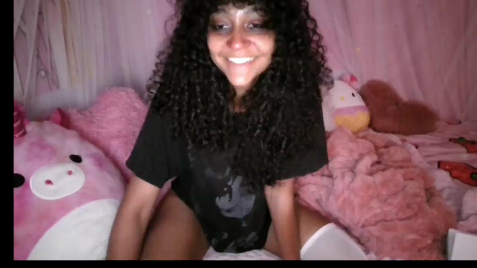Gallery image thumbnail from MiaHart_'s myfreecams stream on, 06/01/2026, 09:33 image 3 of 20