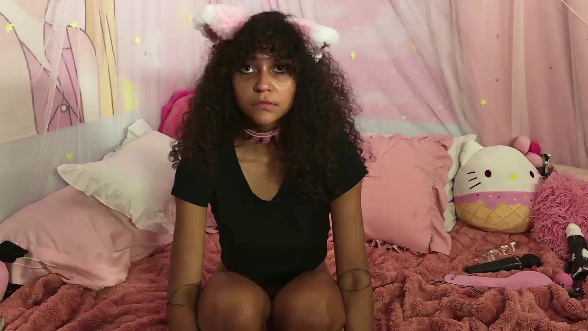 Gallery image thumbnail from MiaHart_'s myfreecams stream on, 06/21/2026, 10:14 image 15 of 20