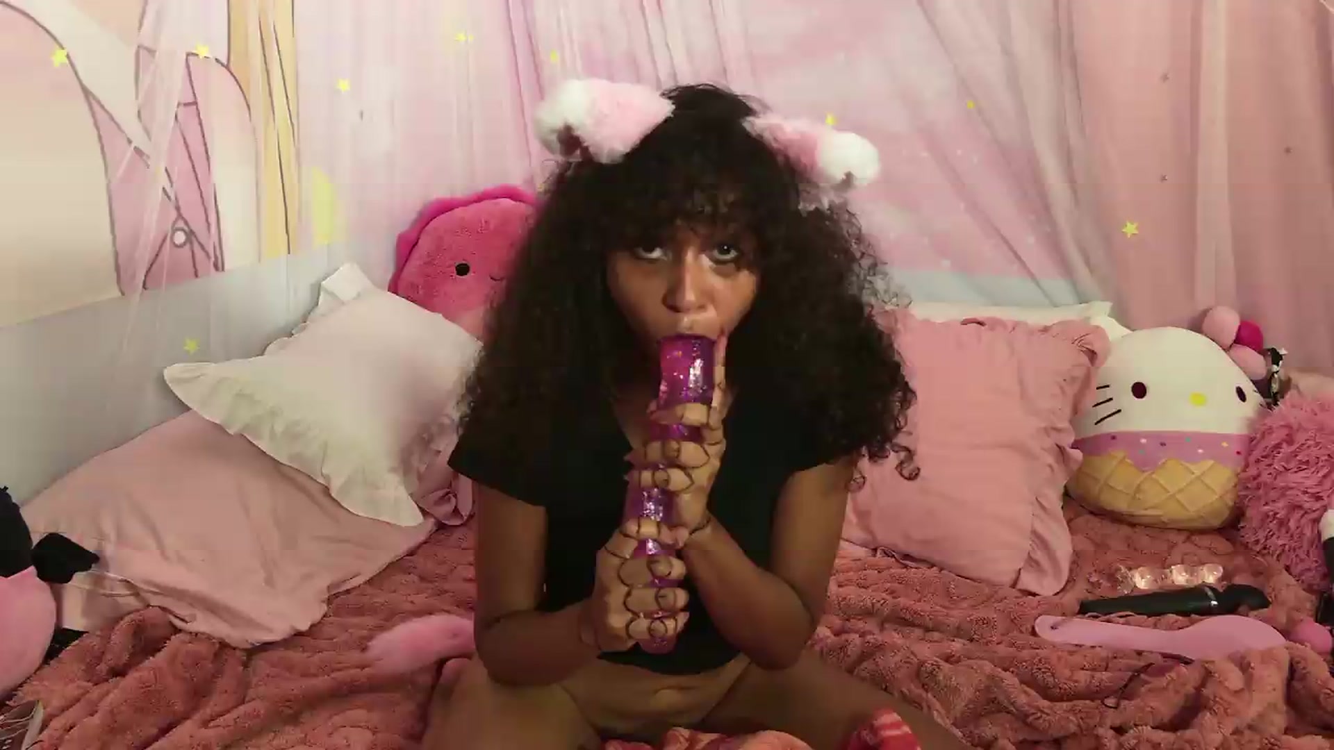Gallery image thumbnail from MiaHart_'s myfreecams stream on, 06/21/2026, 10:14 image 11 of 20