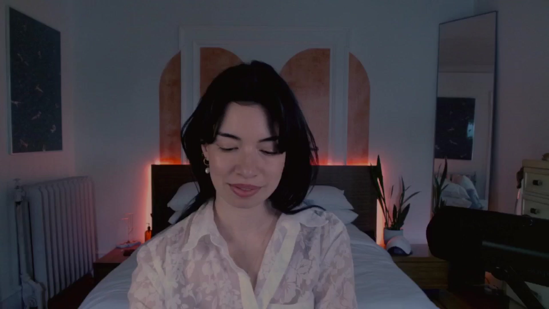 Gallery image thumbnail from MiaHathaway's myfreecams stream on, 02/19/2025, 21:11 image 18 of 20