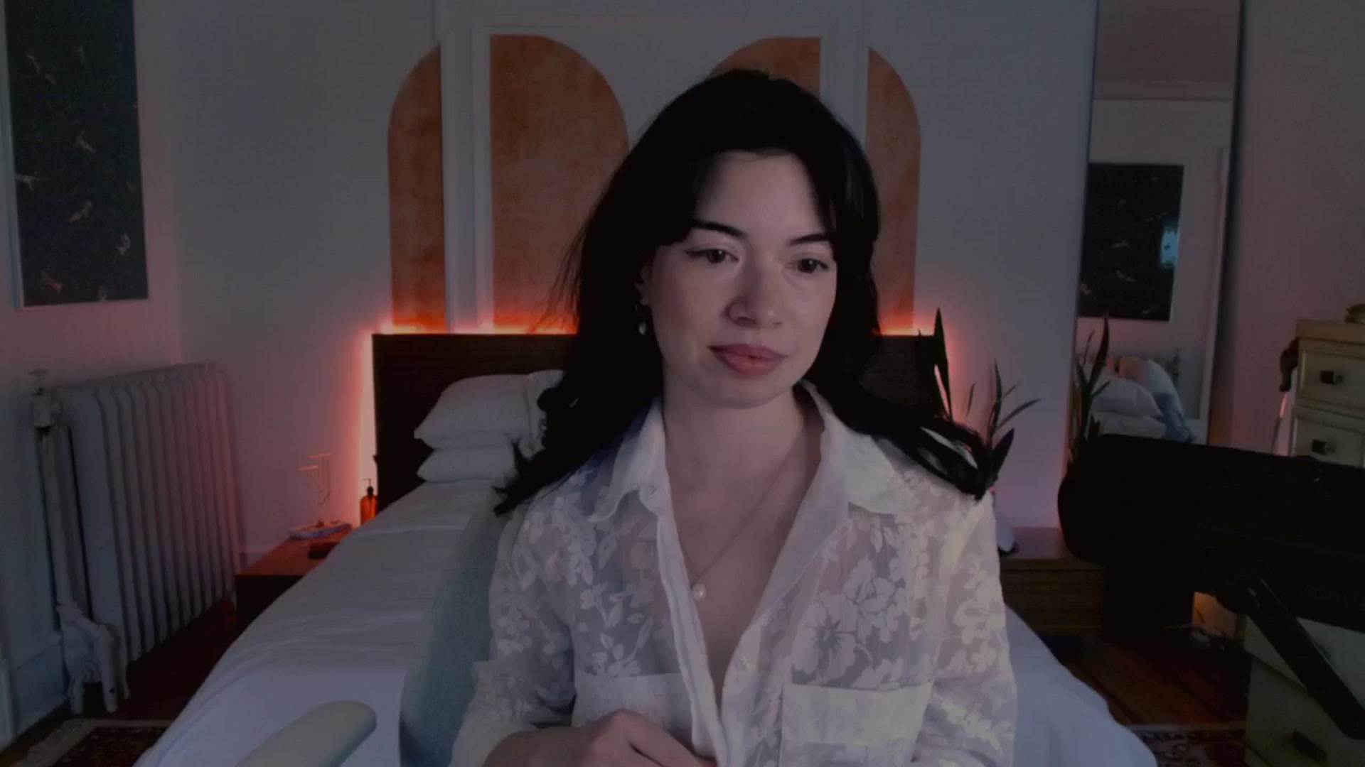 Gallery image thumbnail from MiaHathaway's myfreecams stream on, 02/19/2025, 21:11 image 2 of 20