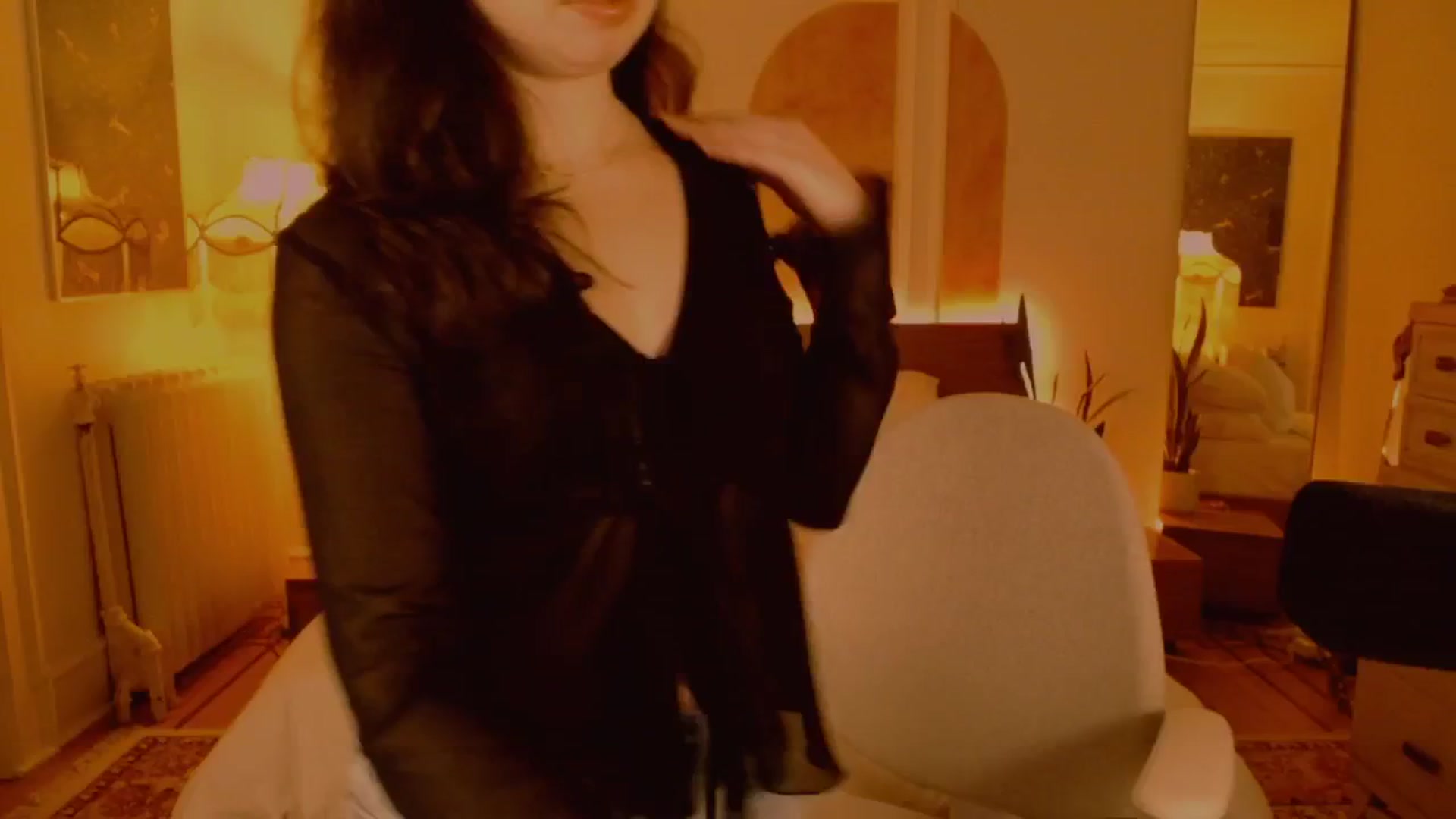 Gallery image thumbnail from MiaHathaway's myfreecams stream on, 02/21/2025, 04:39 image 16 of 20