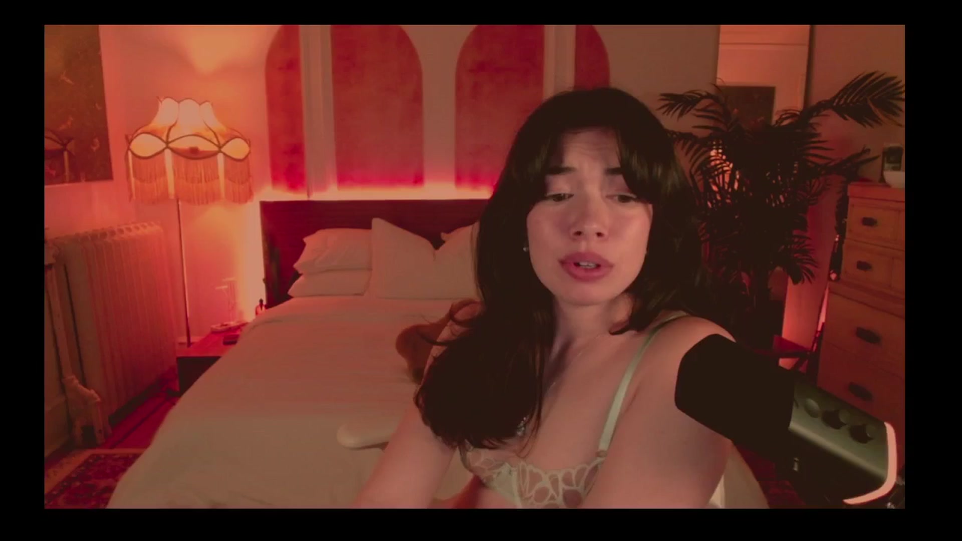 Gallery image thumbnail from MiaHathaway's myfreecams stream on, 02/22/2025, 07:17 image 17 of 20