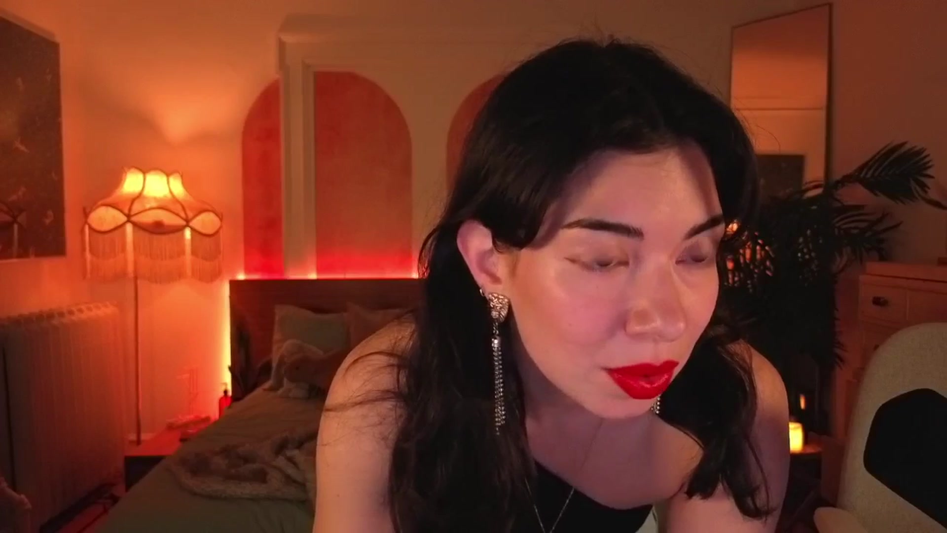 Gallery image thumbnail from MiaHathaway's myfreecams stream on, 02/24/2025, 06:40 image 10 of 20