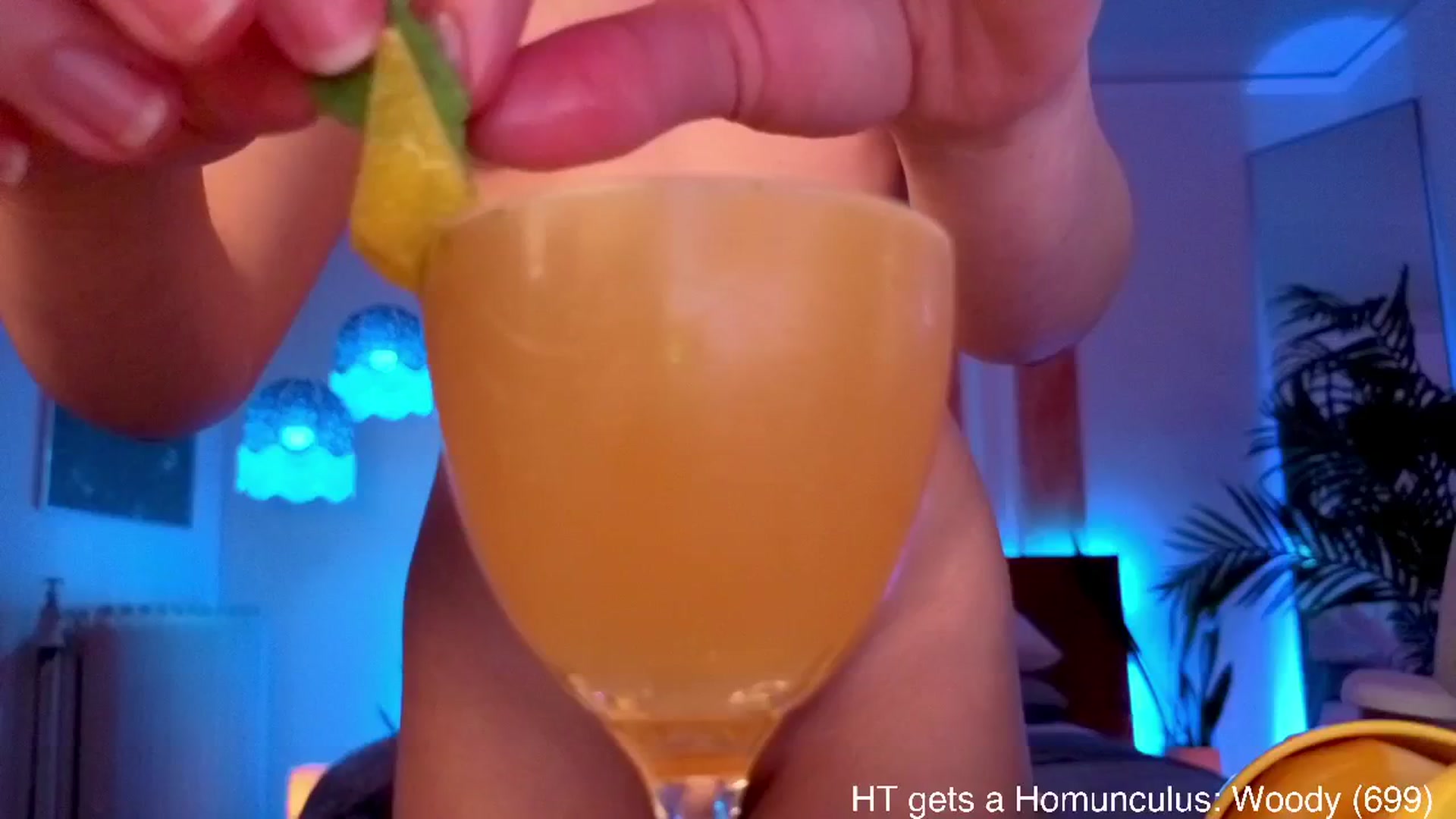 Gallery image thumbnail from MiaHathaway's myfreecams stream on, 04/12/2025, 05:17 image 14 of 20