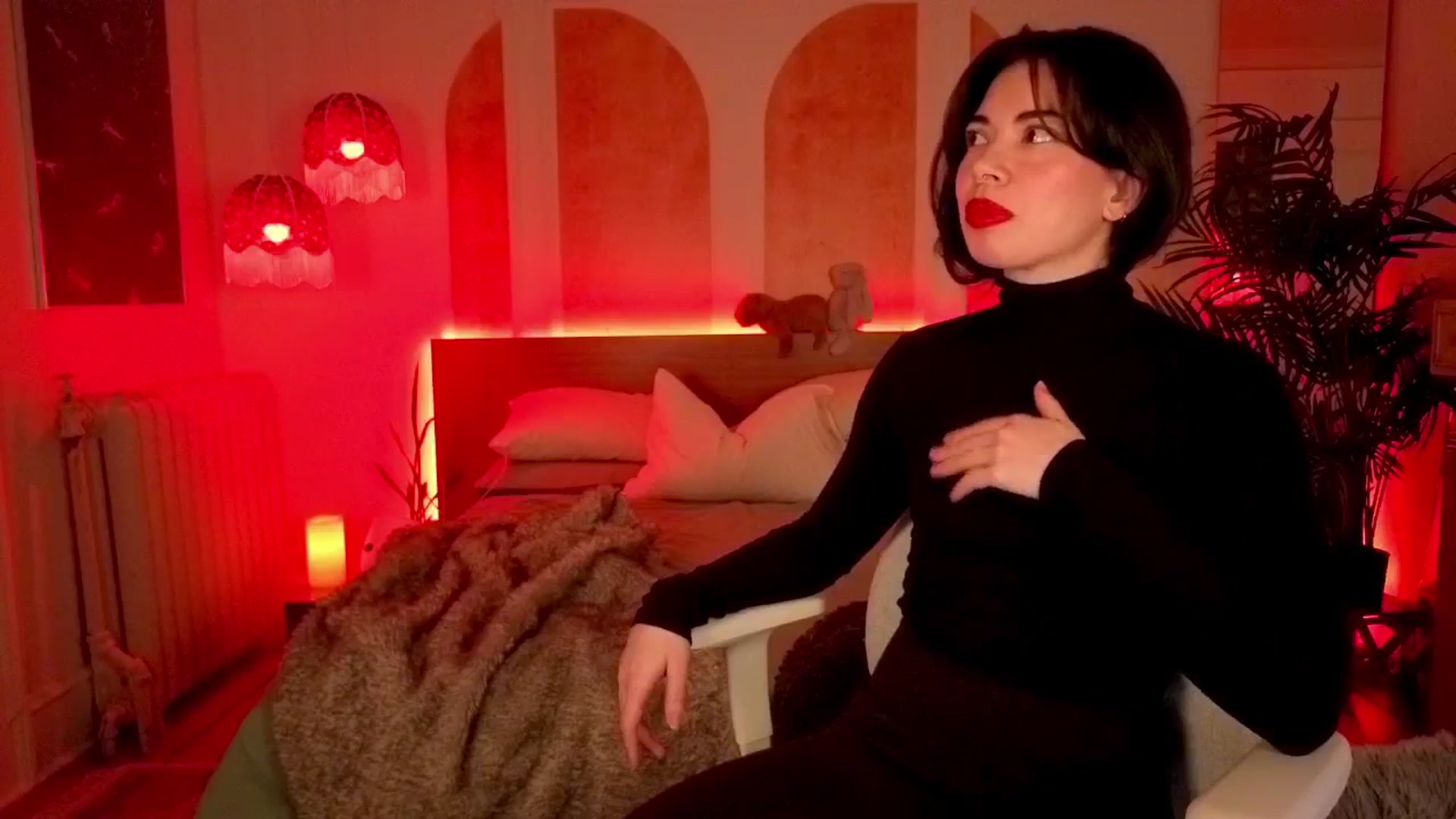 Gallery image thumbnail from MiaHathaway's myfreecams stream on, 04/13/2025, 05:56 image 2 of 20