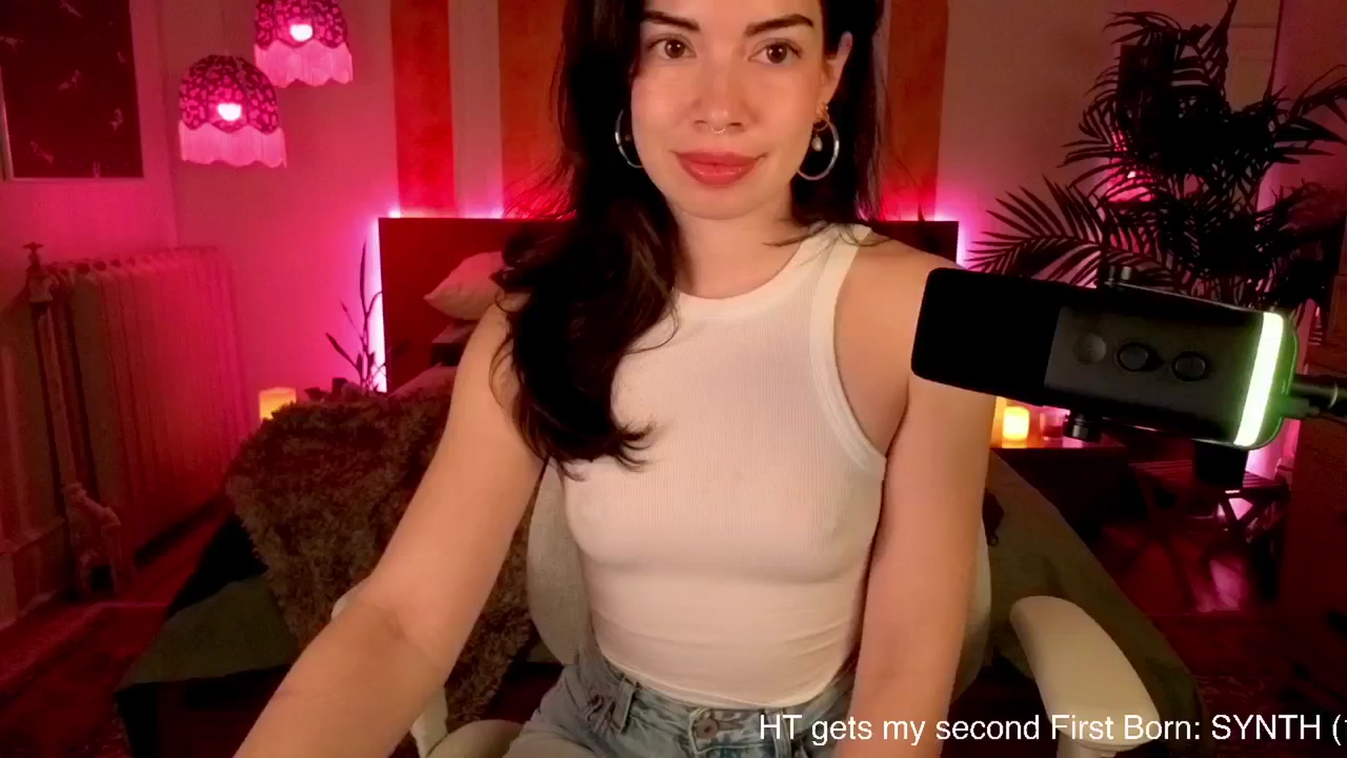 Gallery image thumbnail from MiaHathaway's myfreecams stream on, 04/14/2025, 06:55 image 6 of 20