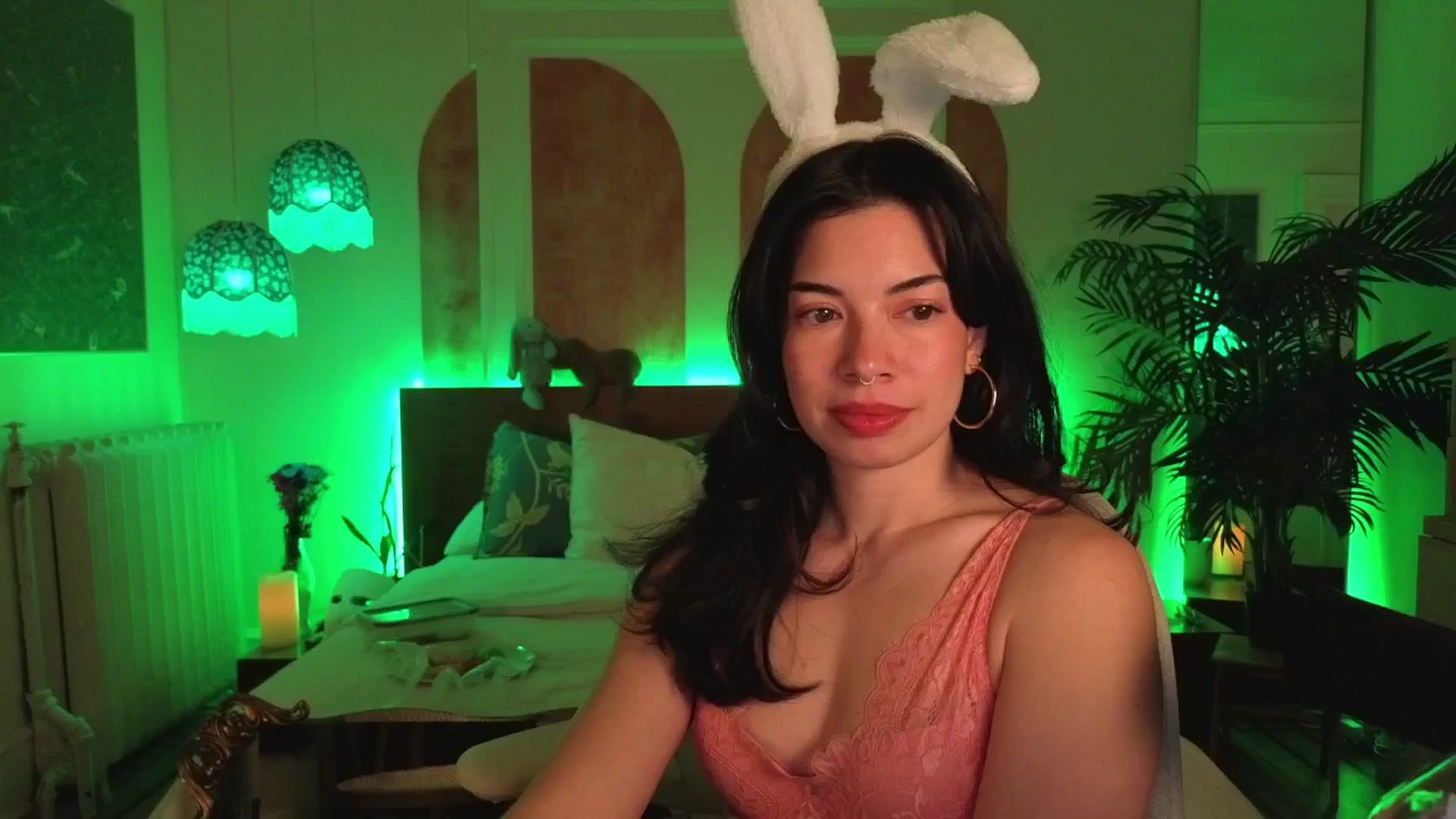 Gallery image thumbnail from MiaHathaway's myfreecams stream on, 04/21/2025, 04:19 image 6 of 20