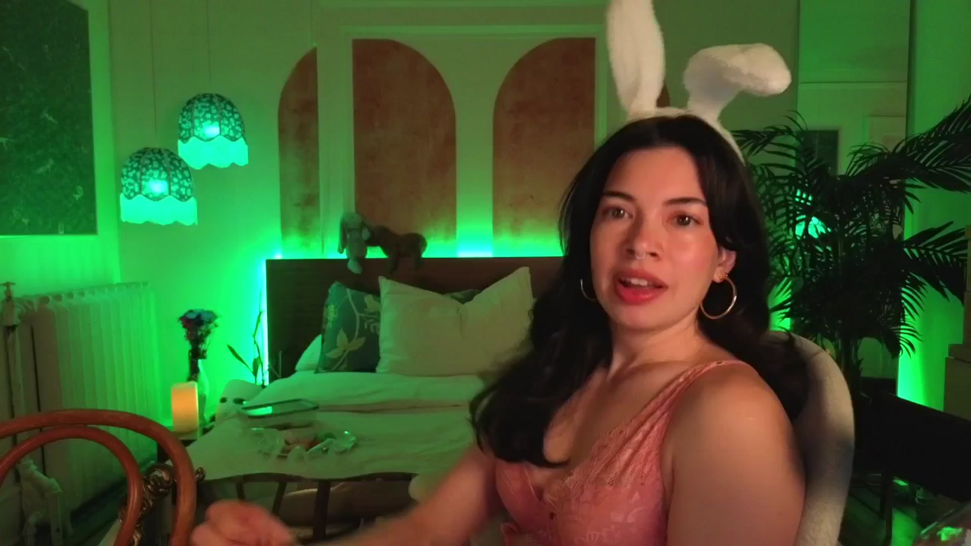 Gallery image thumbnail from MiaHathaway's myfreecams stream on, 04/21/2025, 04:19 image 7 of 20