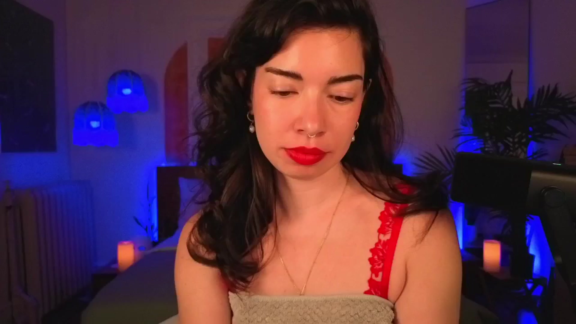Gallery image thumbnail from MiaHathaway's myfreecams stream on, 04/27/2025, 06:19 image 15 of 20