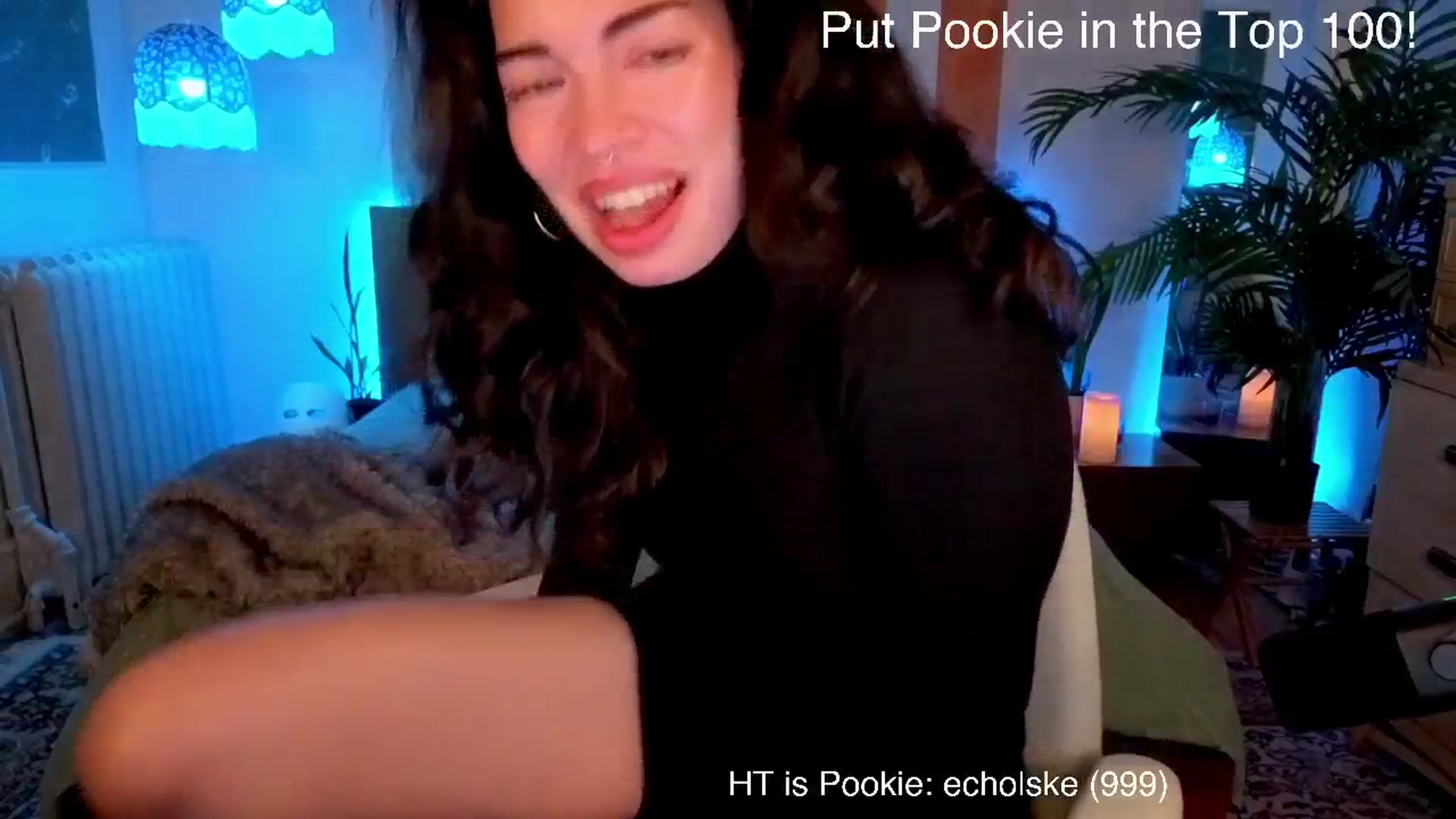 Gallery image thumbnail from MiaHathaway's myfreecams stream on, 05/17/2025, 06:02 image 16 of 20