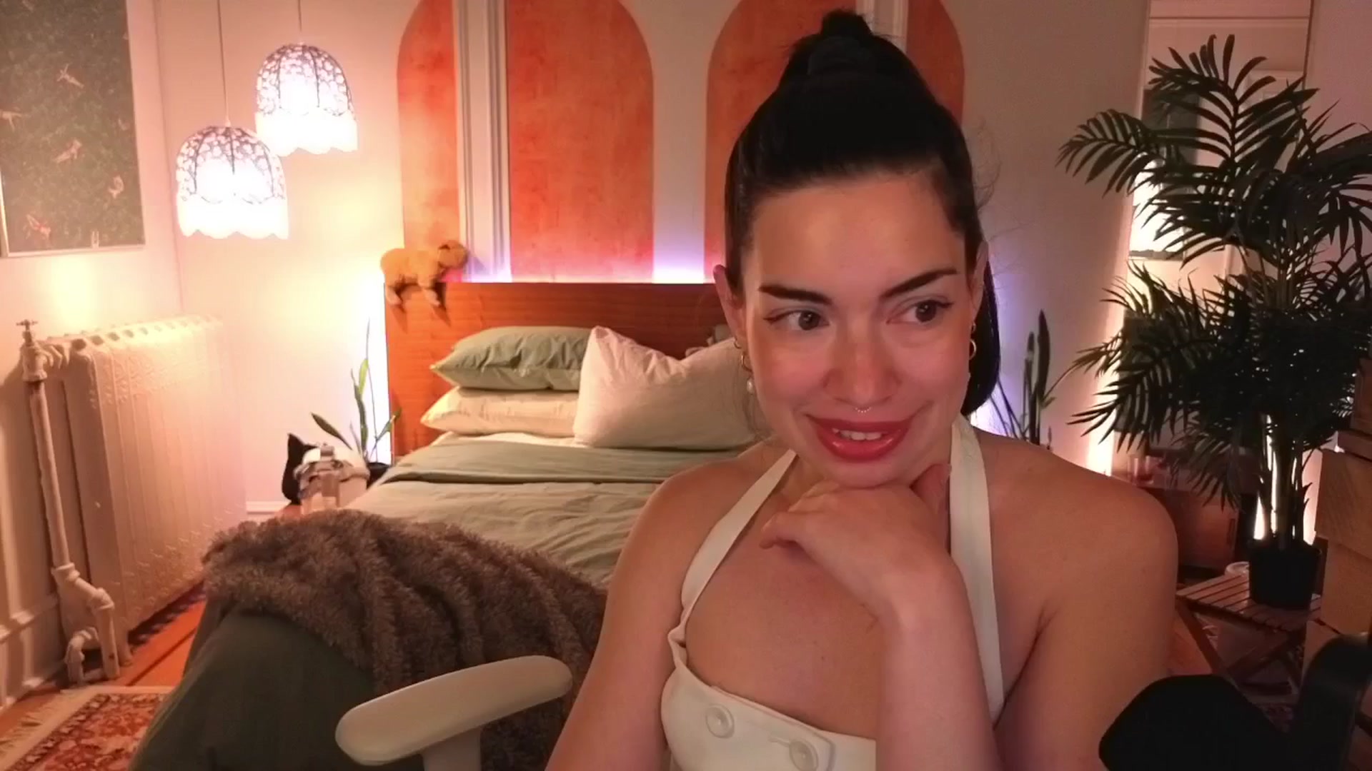 Gallery image thumbnail from MiaHathaway's myfreecams stream on, 07/03/2025, 21:40 image 6 of 20