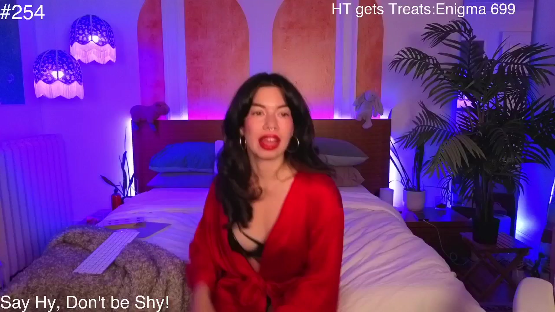 Gallery image thumbnail from MiaHathaway's myfreecams stream on, 09/17/2025, 04:42 image 10 of 20