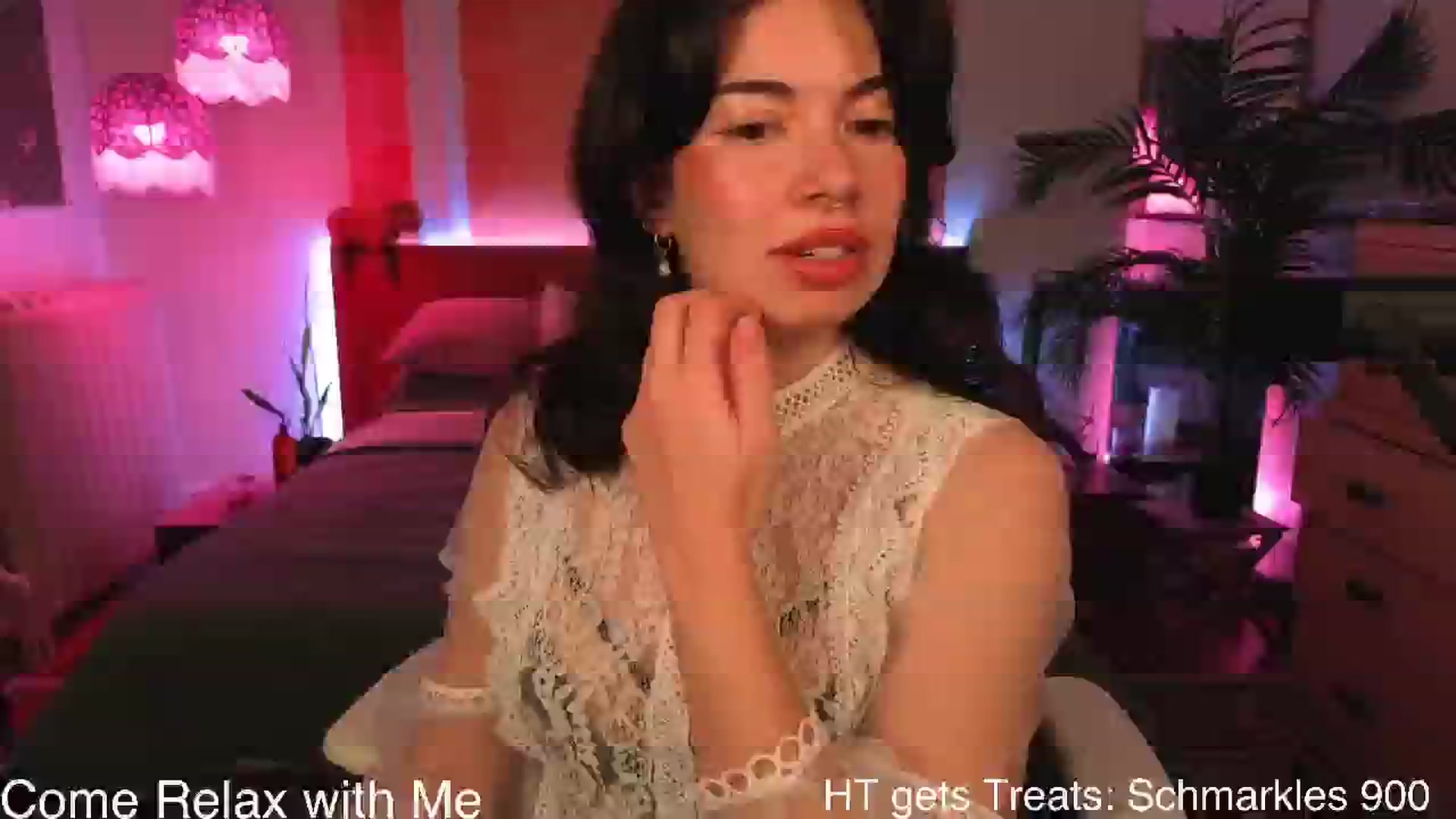 Gallery image thumbnail from MiaHathaway's myfreecams stream on, 10/11/2025, 05:22 image 1 of 20
