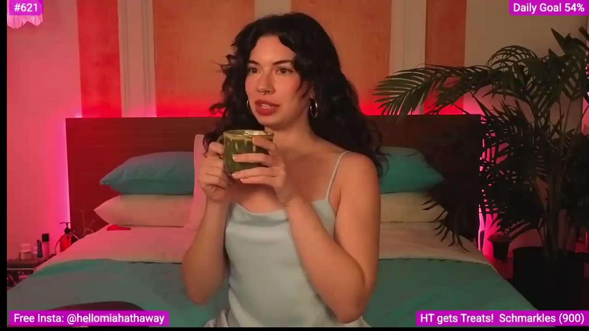 Gallery image thumbnail from MiaHathaway's myfreecams stream on, 04/27/2026, 04:57 image 5 of 20