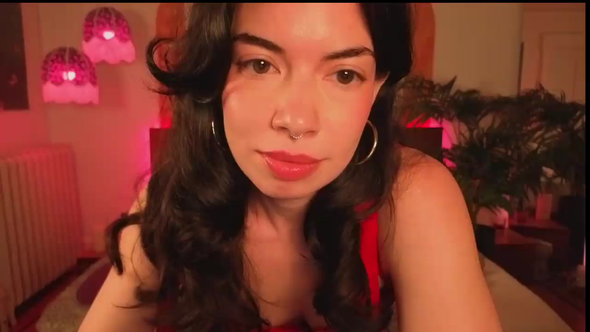 Gallery image thumbnail from MiaHathaway's myfreecams stream on, 05/17/2026, 06:43 image 6 of 20