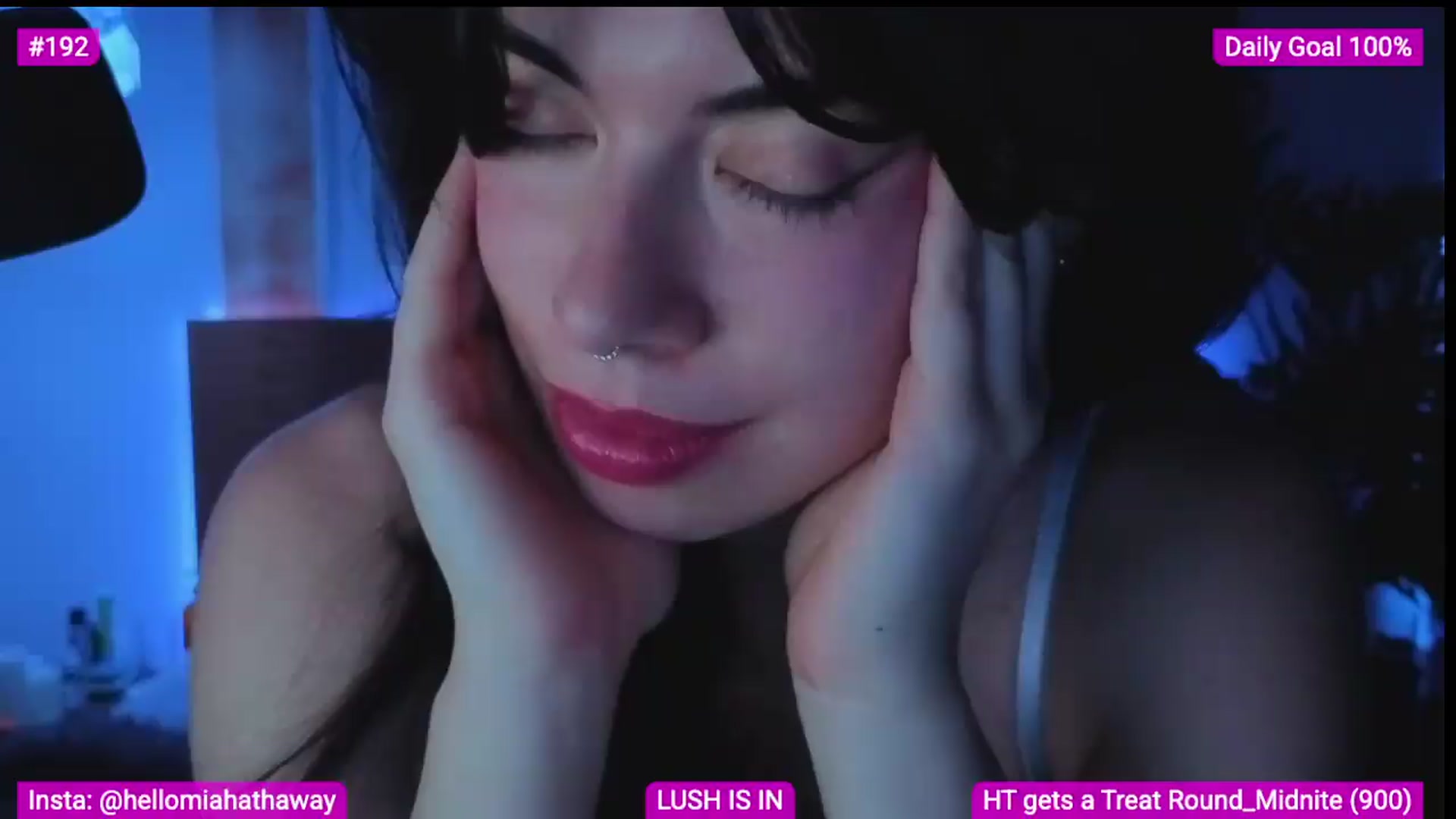 Gallery image thumbnail from MiaHathaway's myfreecams stream on, 06/01/2026, 06:31 image 17 of 20