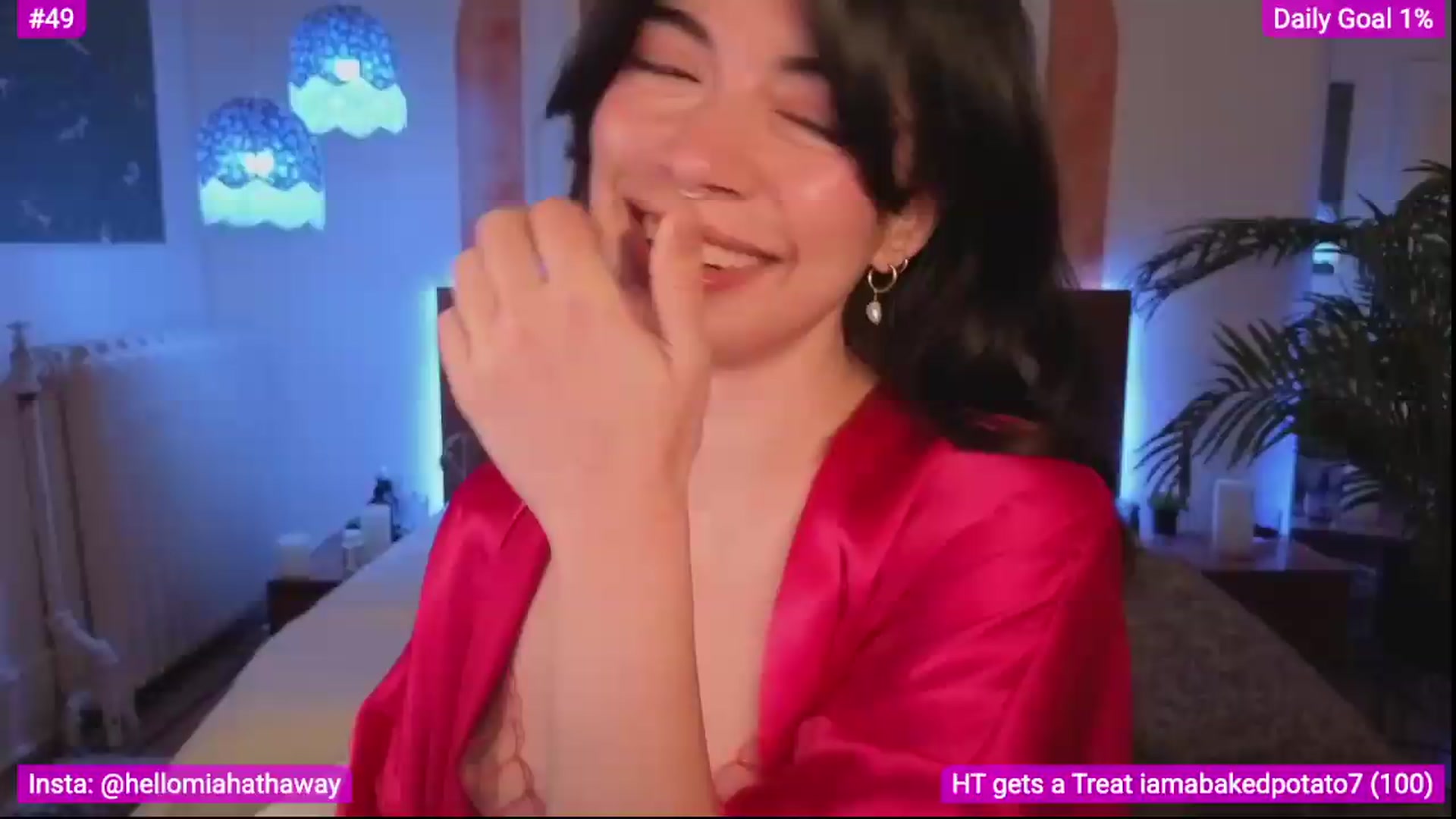 Gallery image thumbnail from MiaHathaway's myfreecams stream on, 06/12/2026, 04:41 image 13 of 20