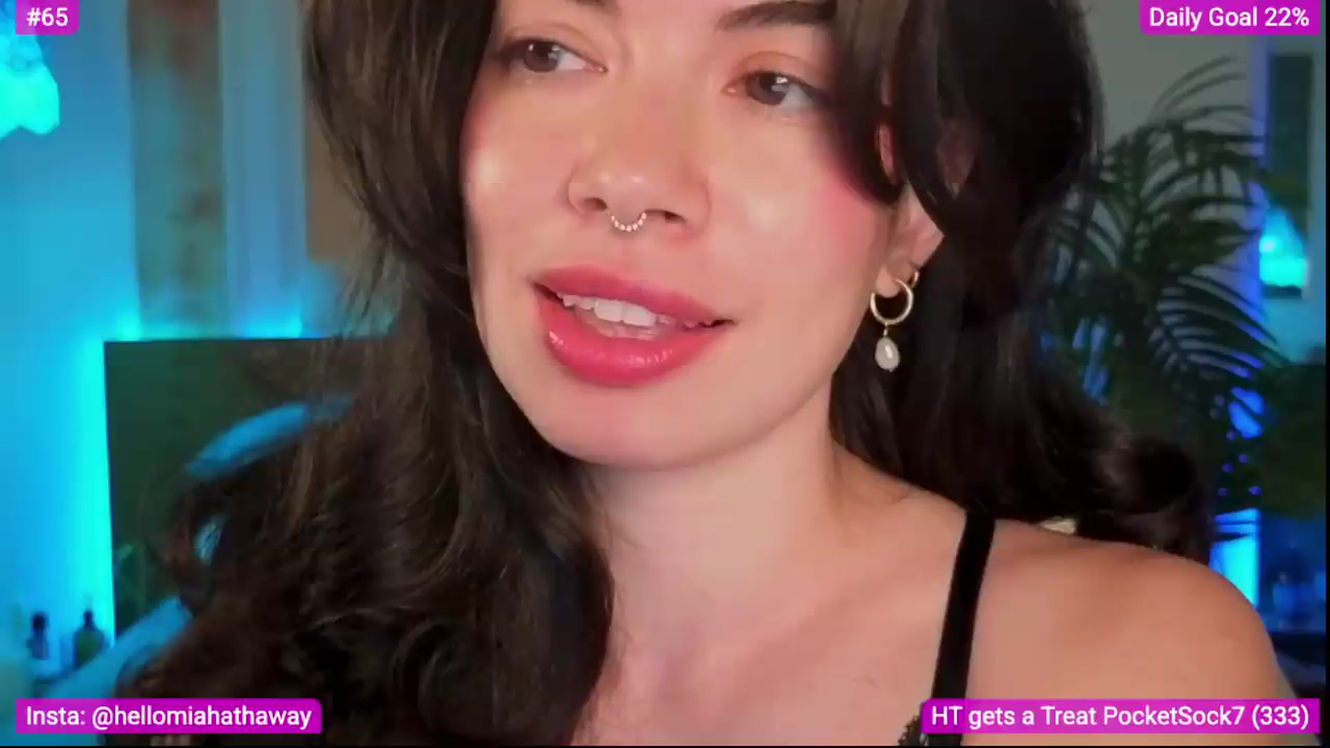 Gallery image thumbnail from MiaHathaway's myfreecams stream on, 06/20/2026, 04:47 image 15 of 20